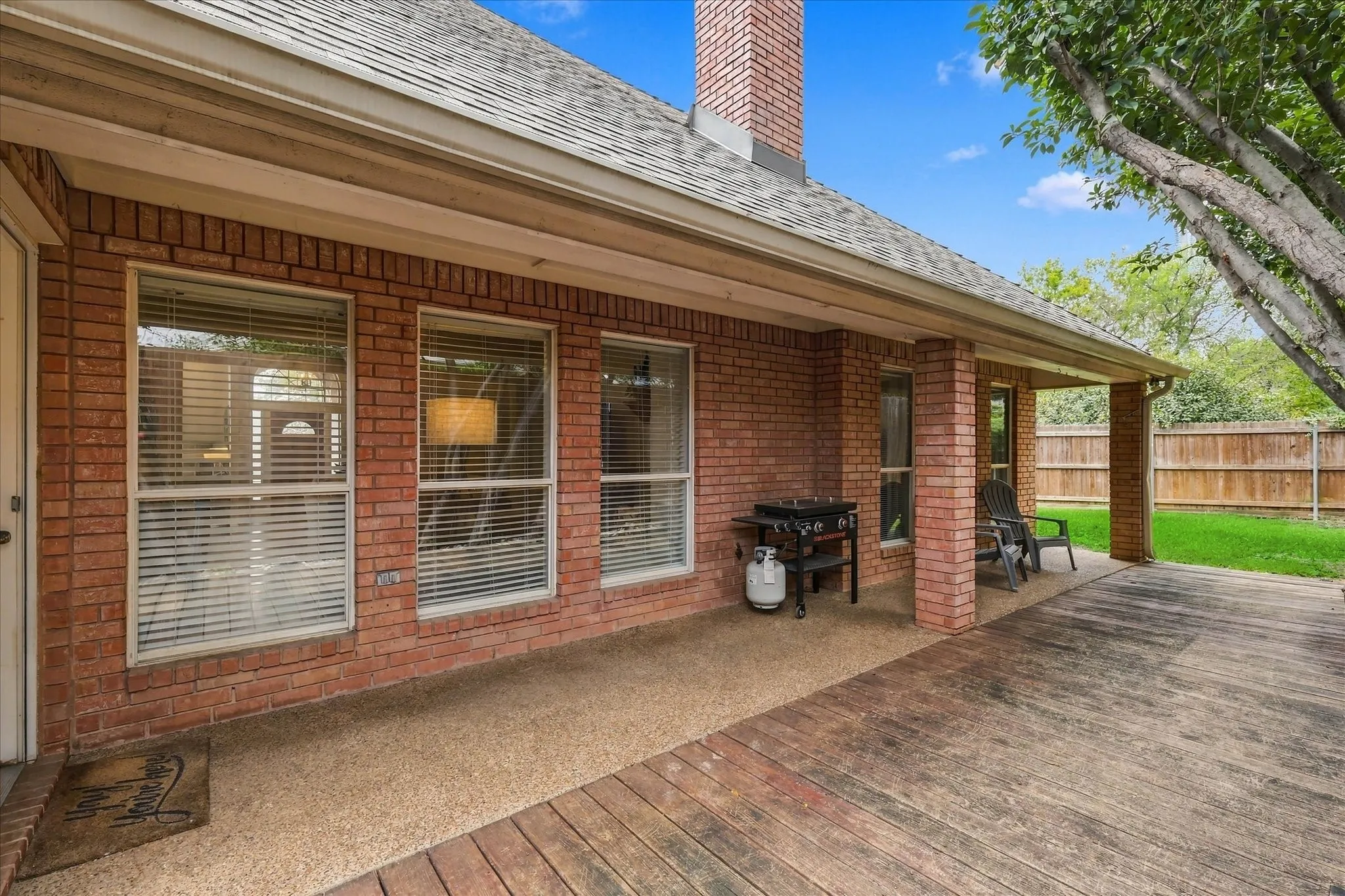 Single Family Residence For Sale in Tarrant County , 2705 Mimosa Court, Bedford, Texas 76021, 3 Bedroom, 2 Bathroom, 2 Garage spaces, 2,120 Sqft, built in 1994, mls#21401848, Real Estate Agent in Bedford, Homes For Sale in Tarrant county, Homes For Sale in Bedford, Realtor in Bedford Texas, Real Estate Brokerage Independent Realty Texas, Luminita Cordes Realtor
