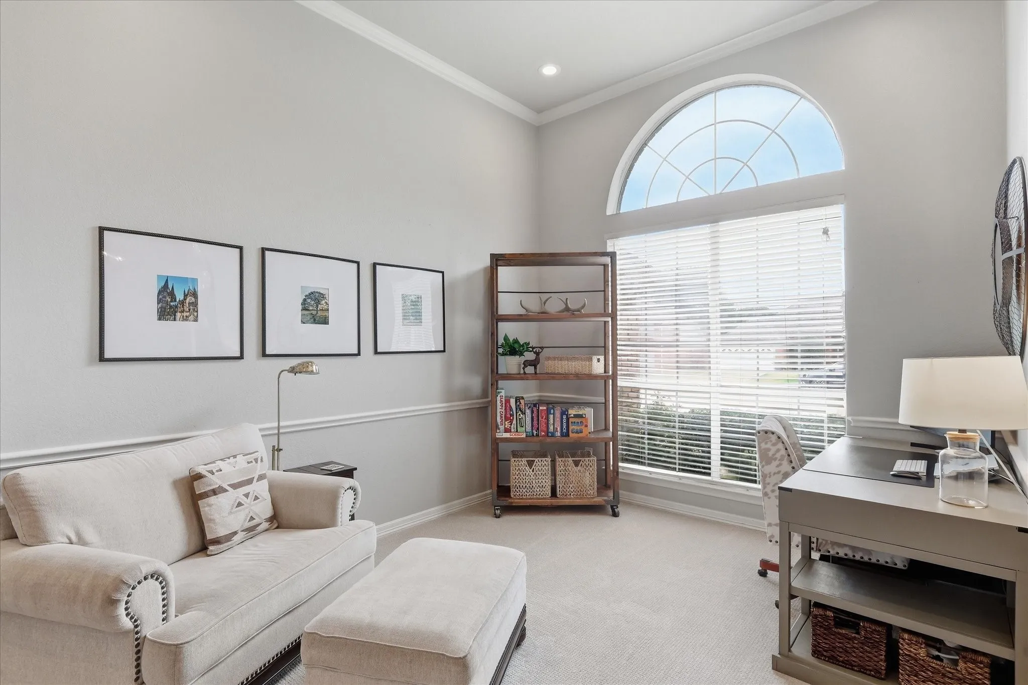 Single Family Residence For Sale in Tarrant County , 2705 Mimosa Court, Bedford, Texas 76021, 3 Bedroom, 2 Bathroom, 2 Garage spaces, 2,120 Sqft, built in 1994, mls#21401848, Real Estate Agent in Bedford, Homes For Sale in Tarrant county, Homes For Sale in Bedford, Realtor in Bedford Texas, Real Estate Brokerage Independent Realty Texas, Luminita Cordes Realtor