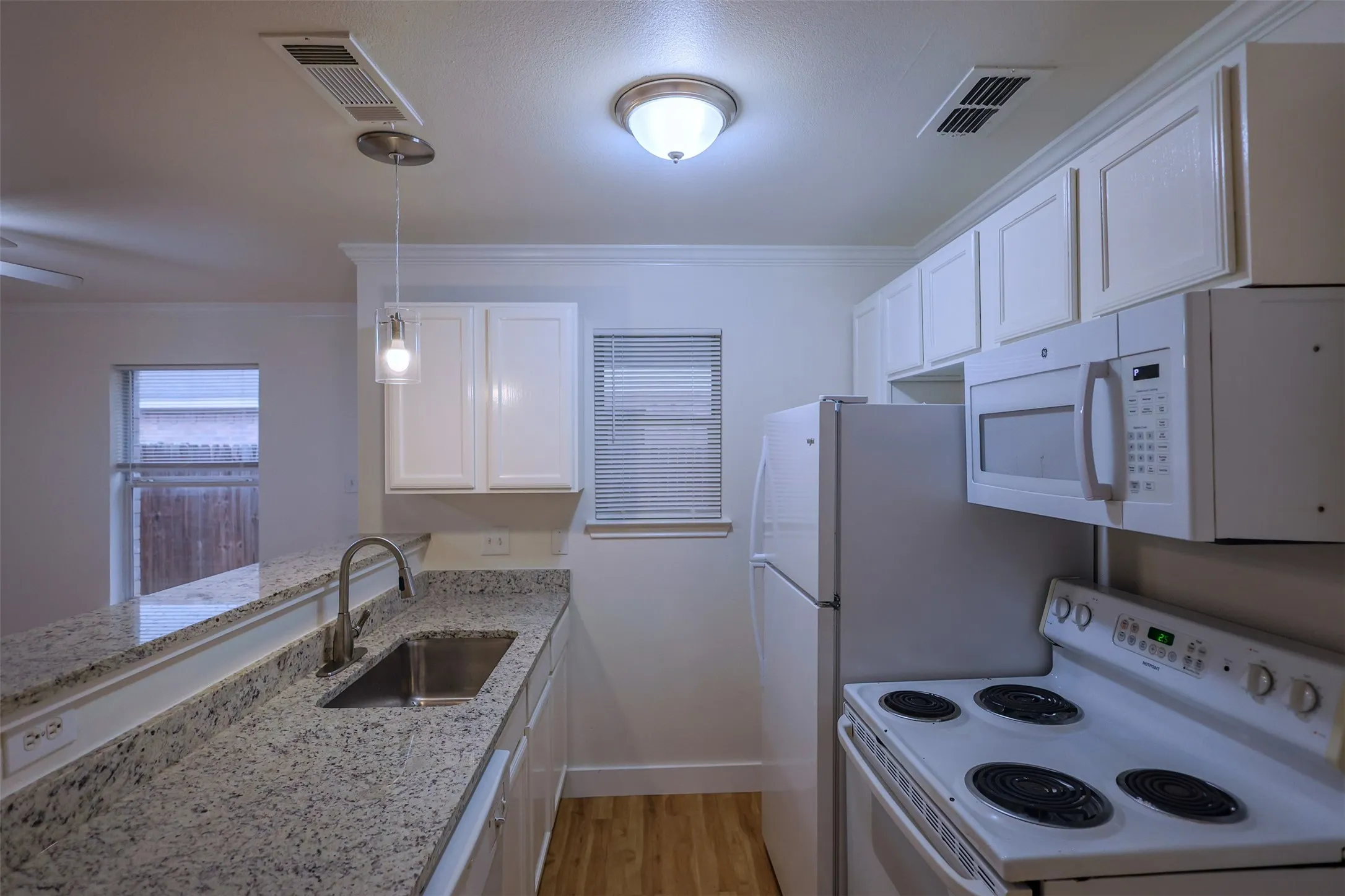 *Updated Stainless Steel Range, Microwave, and Dishwasher