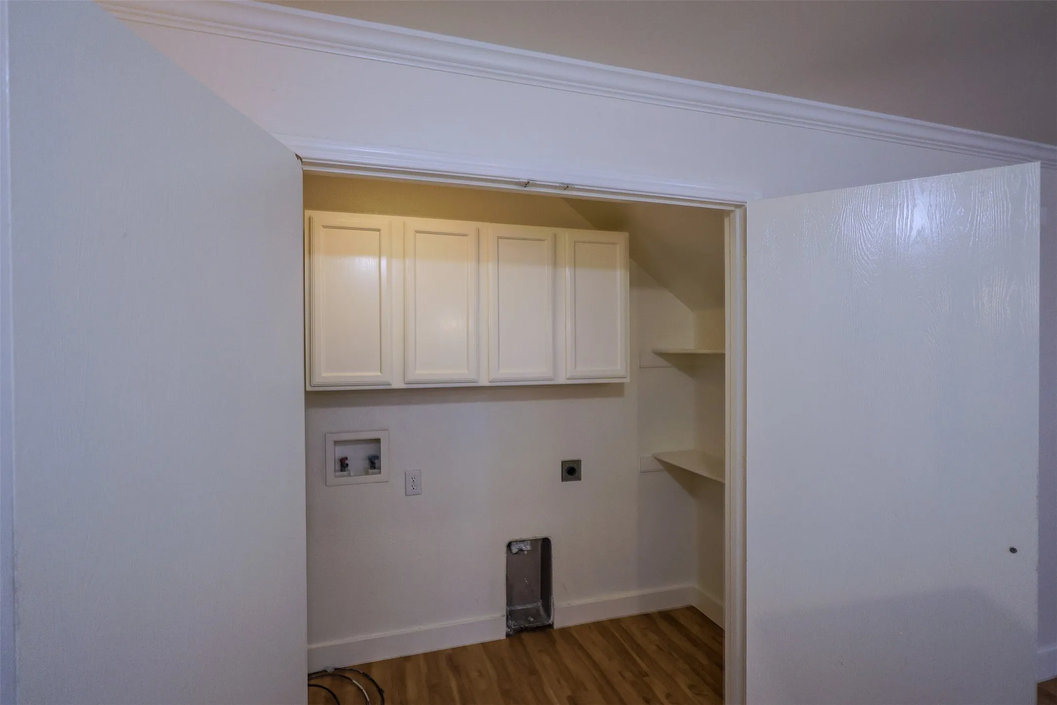 Townhouse For Rent in Tarrant County , 1208 Village Garden Drive, Azle, Texas 76020, 4 Bedroom, 2 Bathroom, 1 Garage spaces, 1,246 Sqft, built in 2006, mls#21403180, Real Estate Agent in Azle, Homes For Rent in Tarrant county, Homes For Rent in Azle, Realtor in Azle Texas, Real Estate Brokerage Independent Realty Texas, Luminita Cordes Realtor