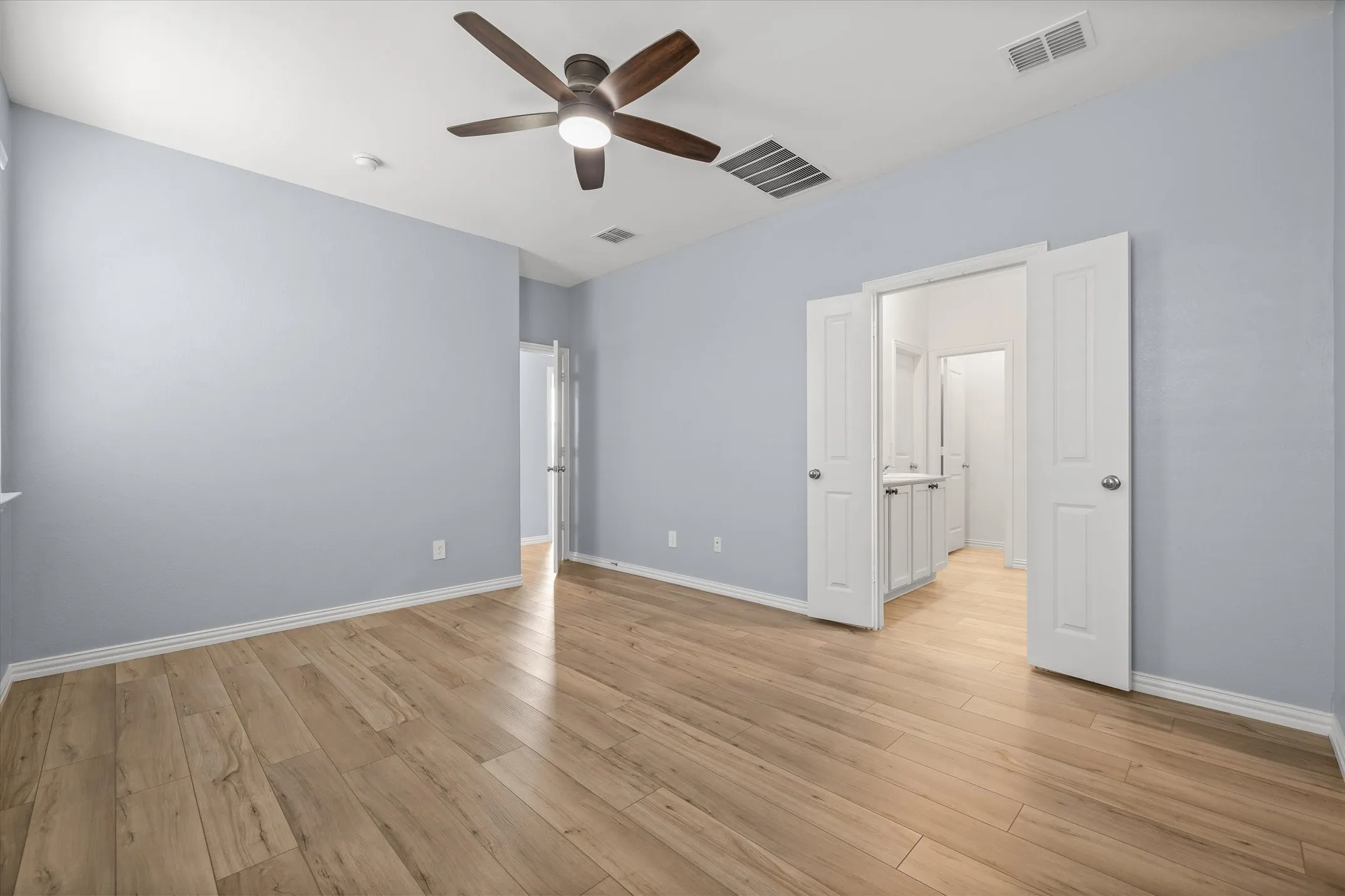 Single Family Residence For Sale in Kaufman County , 5404 Montrose Drive, Forney, Texas 75126, 3 Bedroom, 2 Bathroom, 2 Garage spaces, 1,430 Sqft, built in 2022, mls#21403106, Real Estate Agent in Forney, Homes For Sale in Kaufman county, Homes For Sale in Forney, Realtor in Forney Texas, Real Estate Brokerage Independent Realty Texas, Luminita Cordes Realtor