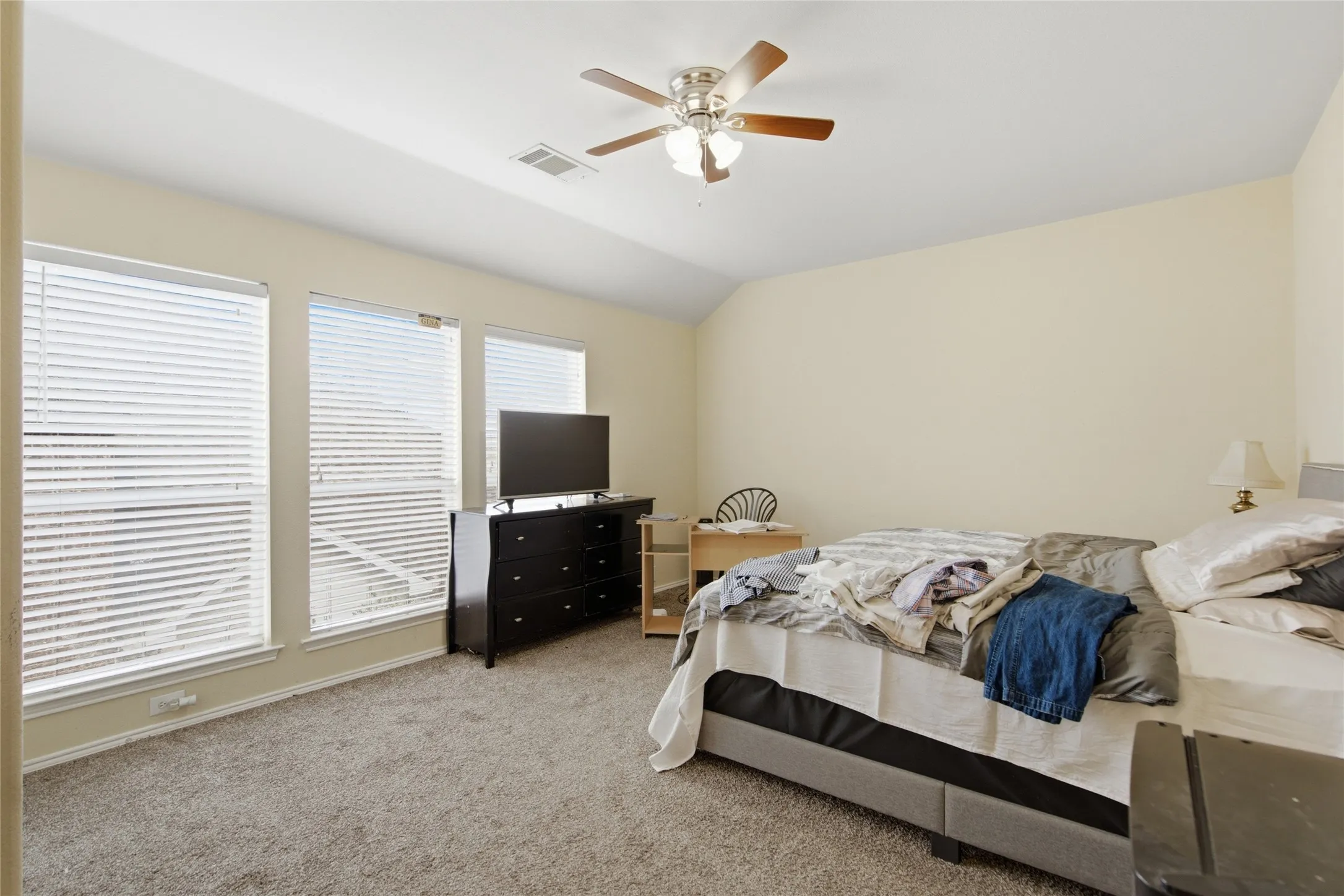 Single Family Residence For Sale in Denton County , 11117 Silver Horn Drive, Frisco, Texas 75033, 5 Bedroom, 4 Bathroom, 2 Garage spaces, 3,781 Sqft, built in 2005, mls#21403183, Real Estate Agent in Frisco, Homes For Sale in Denton county, Homes For Sale in Frisco, Realtor in Frisco Texas, Real Estate Brokerage Independent Realty Texas, Luminita Cordes Realtor