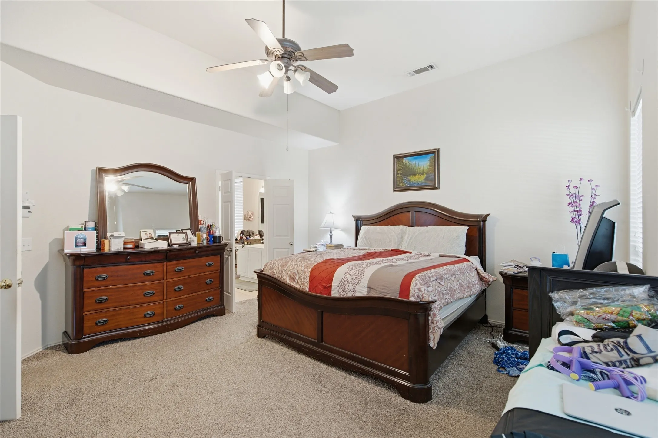 Single Family Residence For Sale in Denton County , 11117 Silver Horn Drive, Frisco, Texas 75033, 5 Bedroom, 4 Bathroom, 2 Garage spaces, 3,781 Sqft, built in 2005, mls#21403183, Real Estate Agent in Frisco, Homes For Sale in Denton county, Homes For Sale in Frisco, Realtor in Frisco Texas, Real Estate Brokerage Independent Realty Texas, Luminita Cordes Realtor