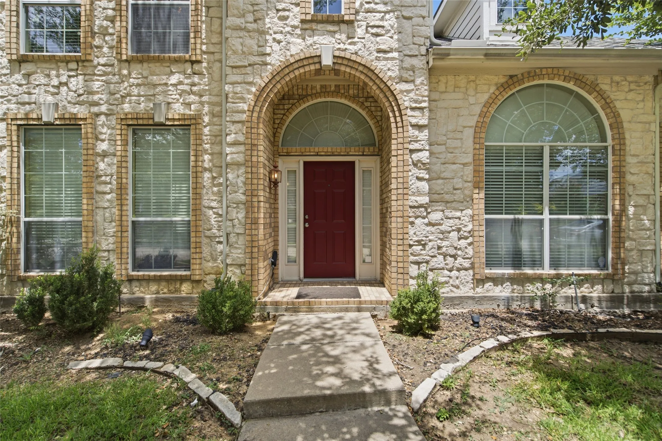 Single Family Residence For Sale in Denton County , 11117 Silver Horn Drive, Frisco, Texas 75033, 5 Bedroom, 4 Bathroom, 2 Garage spaces, 3,781 Sqft, built in 2005, mls#21403183, Real Estate Agent in Frisco, Homes For Sale in Denton county, Homes For Sale in Frisco, Realtor in Frisco Texas, Real Estate Brokerage Independent Realty Texas, Luminita Cordes Realtor