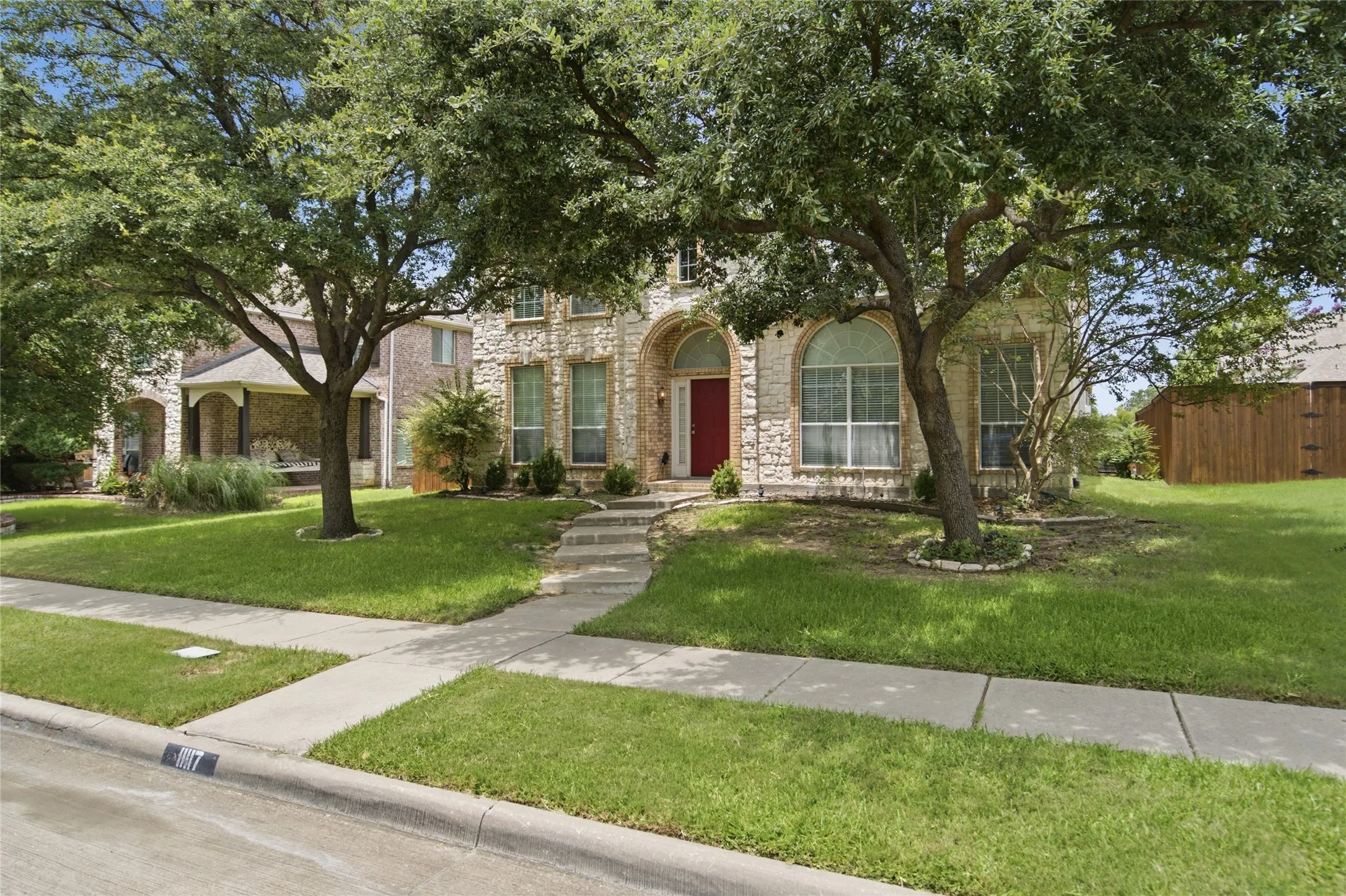 Single Family Residence For Sale in Denton County , 11117 Silver Horn Drive, Frisco, Texas 75033, 5 Bedroom, 4 Bathroom, 2 Garage spaces, 3,781 Sqft, built in 2005, mls#21403183, Real Estate Agent in Frisco, Homes For Sale in Denton county, Homes For Sale in Frisco, Realtor in Frisco Texas, Real Estate Brokerage Independent Realty Texas, Luminita Cordes Realtor