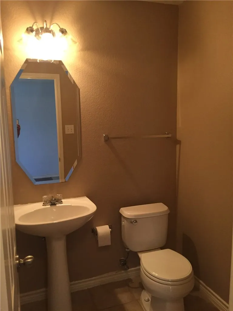 Single Family Residence For Rent in Collin County , 6908 Planters Row Drive, Mc Kinney, Texas 75070, 3 Bedroom, 3 Bathroom, 2 Garage spaces, 1,986 Sqft, built in 2006, mls#21403187, Real Estate Agent in Mc Kinney, Homes For Rent in Collin county, Homes For Rent in Mc Kinney, Realtor in Mc Kinney Texas, Real Estate Brokerage Independent Realty Texas, Luminita Cordes Realtor