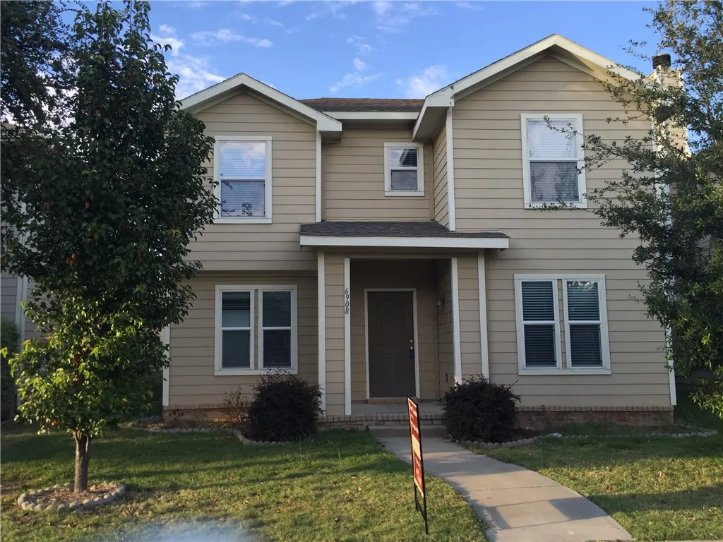 Single Family Residence For Rent in Collin County , 6908 Planters Row Drive, Mc Kinney, Texas 75070, 3 Bedroom, 3 Bathroom, 2 Garage spaces, 1,986 Sqft, built in 2006, mls#21403187, Real Estate Agent in Mc Kinney, Homes For Rent in Collin county, Homes For Rent in Mc Kinney, Realtor in Mc Kinney Texas, Real Estate Brokerage Independent Realty Texas, Luminita Cordes Realtor