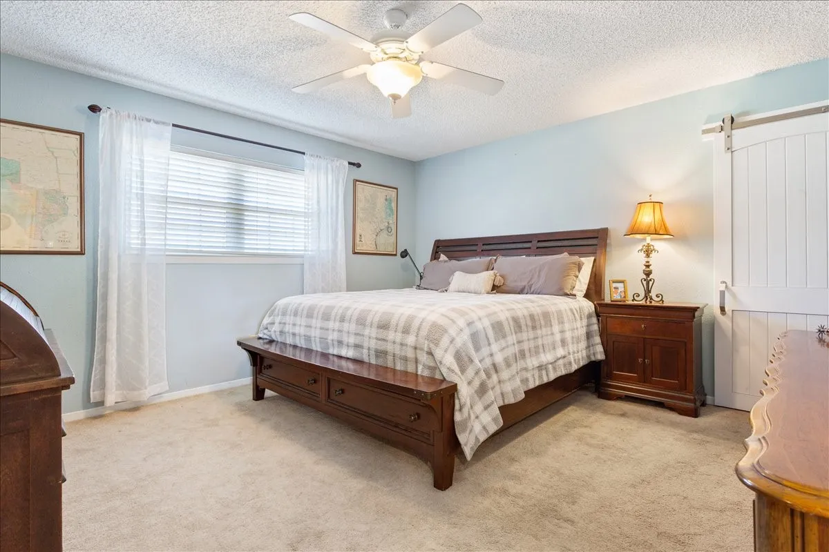 Single Family Residence For Sale in Coryell County , 100 Sunny Lane, Gatesville, Texas 76528, 4 Bedroom, 2 Bathroom, 2 Garage spaces, 2,508 Sqft, built in 1993, mls#21392381, Real Estate Agent in Gatesville, Homes For Sale in Coryell county, Homes For Sale in Gatesville, Realtor in Gatesville Texas, Real Estate Brokerage Independent Realty Texas, Luminita Cordes Realtor