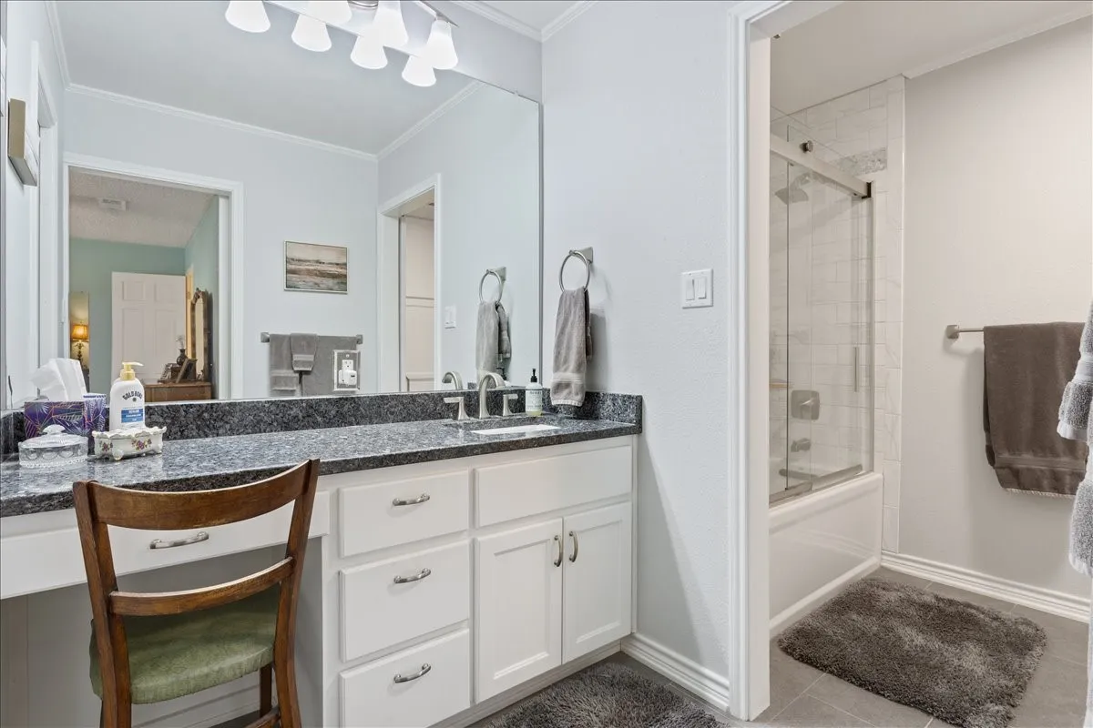 Single Family Residence For Sale in Coryell County , 100 Sunny Lane, Gatesville, Texas 76528, 4 Bedroom, 2 Bathroom, 2 Garage spaces, 2,508 Sqft, built in 1993, mls#21392381, Real Estate Agent in Gatesville, Homes For Sale in Coryell county, Homes For Sale in Gatesville, Realtor in Gatesville Texas, Real Estate Brokerage Independent Realty Texas, Luminita Cordes Realtor