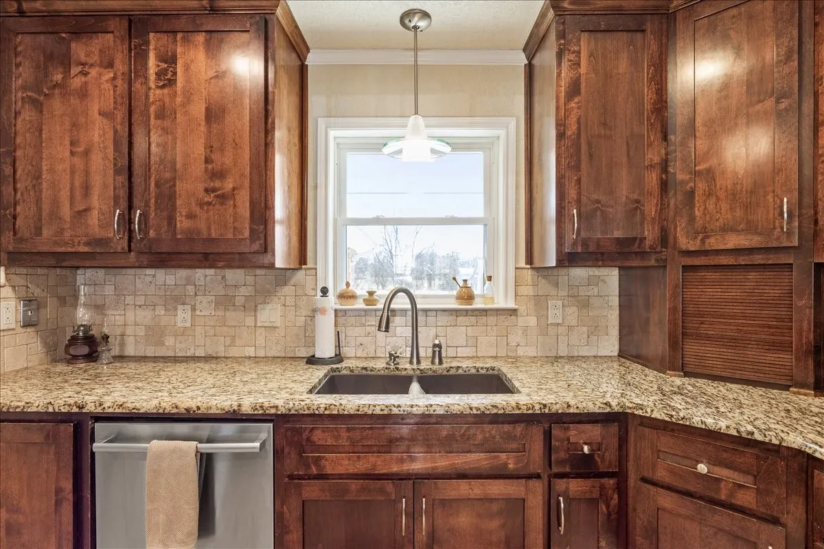 Single Family Residence For Sale in Coryell County , 100 Sunny Lane, Gatesville, Texas 76528, 4 Bedroom, 2 Bathroom, 2 Garage spaces, 2,508 Sqft, built in 1993, mls#21392381, Real Estate Agent in Gatesville, Homes For Sale in Coryell county, Homes For Sale in Gatesville, Realtor in Gatesville Texas, Real Estate Brokerage Independent Realty Texas, Luminita Cordes Realtor