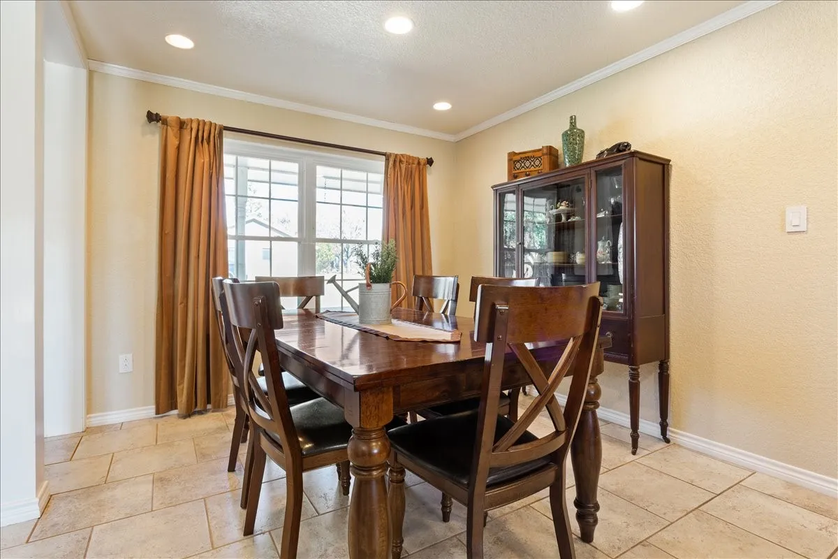 Single Family Residence For Sale in Coryell County , 100 Sunny Lane, Gatesville, Texas 76528, 4 Bedroom, 2 Bathroom, 2 Garage spaces, 2,508 Sqft, built in 1993, mls#21392381, Real Estate Agent in Gatesville, Homes For Sale in Coryell county, Homes For Sale in Gatesville, Realtor in Gatesville Texas, Real Estate Brokerage Independent Realty Texas, Luminita Cordes Realtor