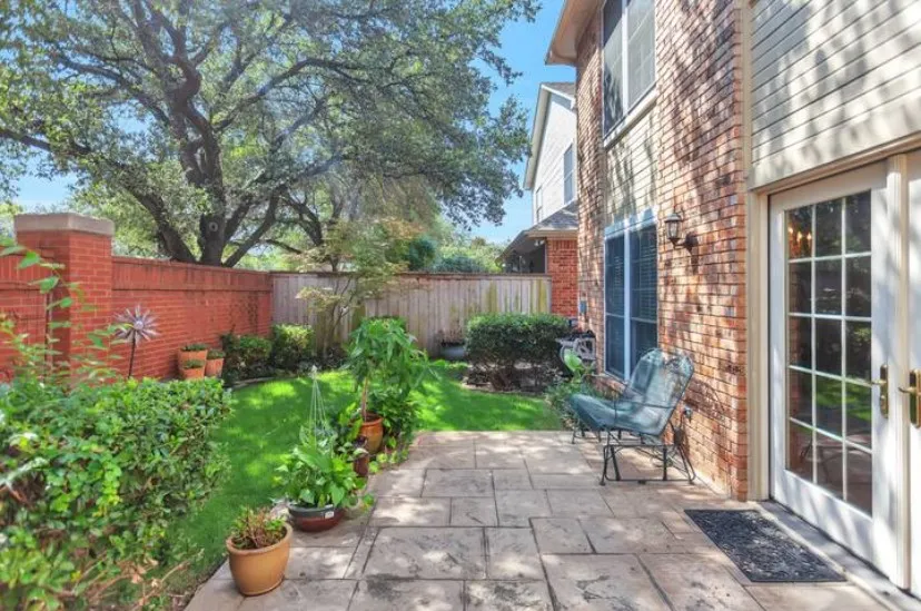 Single Family Residence For Rent in Dallas County , 9106 Cumberland Drive, Irving, Texas 75063, 3 Bedroom, 4 Bathroom, 2 Garage spaces, 1,797 Sqft, built in 1985, mls#21402310, Real Estate Agent in Irving, Homes For Rent in Dallas county, Homes For Rent in Irving, Realtor in Irving Texas, Real Estate Brokerage Independent Realty Texas, Luminita Cordes Realtor