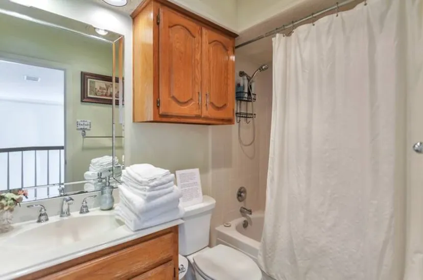 Single Family Residence For Rent in Dallas County , 9106 Cumberland Drive, Irving, Texas 75063, 3 Bedroom, 4 Bathroom, 2 Garage spaces, 1,797 Sqft, built in 1985, mls#21402310, Real Estate Agent in Irving, Homes For Rent in Dallas county, Homes For Rent in Irving, Realtor in Irving Texas, Real Estate Brokerage Independent Realty Texas, Luminita Cordes Realtor