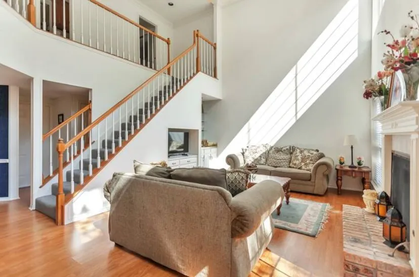 Single Family Residence For Rent in Dallas County , 9106 Cumberland Drive, Irving, Texas 75063, 3 Bedroom, 4 Bathroom, 2 Garage spaces, 1,797 Sqft, built in 1985, mls#21402310, Real Estate Agent in Irving, Homes For Rent in Dallas county, Homes For Rent in Irving, Realtor in Irving Texas, Real Estate Brokerage Independent Realty Texas, Luminita Cordes Realtor