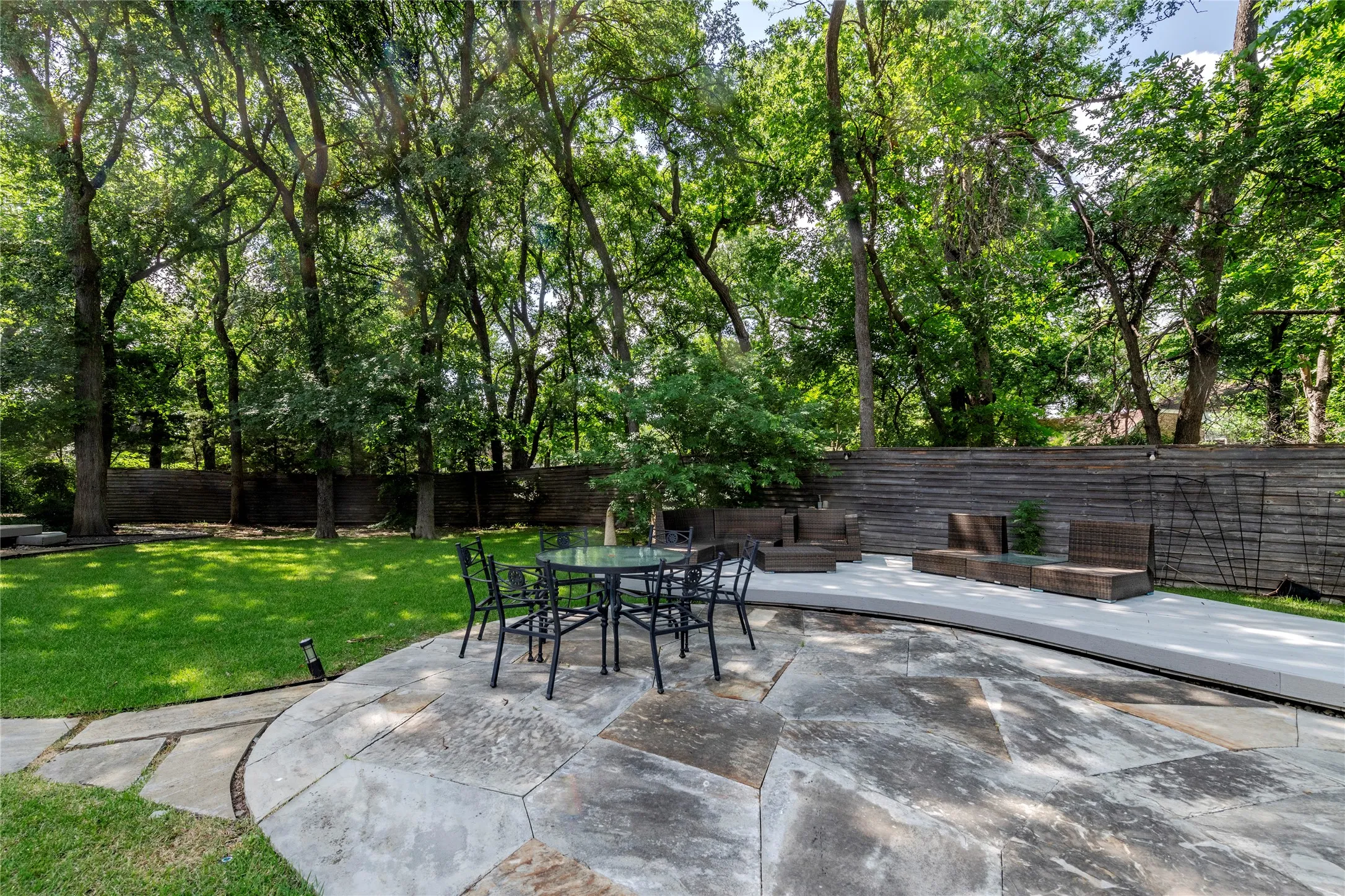 Single Family Residence For Rent in Collin County , 4605 E Parker Road, Parker, Texas 75002, 4 Bedroom, 5 Bathroom, 2 Garage spaces, 4,914 Sqft, built in 2008, mls#21403219, Real Estate Agent in Parker, Homes For Rent in Collin county, Homes For Rent in Parker, Realtor in Parker Texas, Real Estate Brokerage Independent Realty Texas, Luminita Cordes Realtor