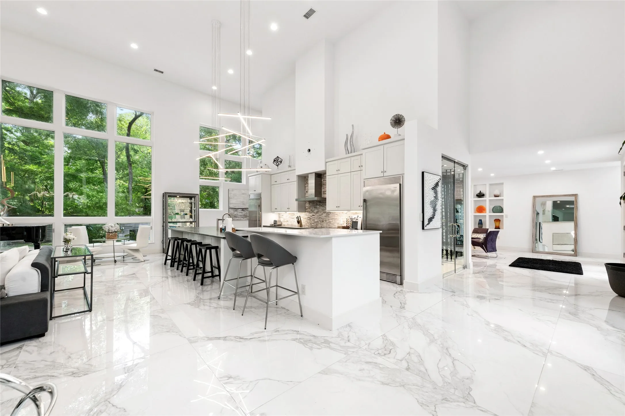 Single Family Residence For Rent in Collin County , 4605 E Parker Road, Parker, Texas 75002, 4 Bedroom, 5 Bathroom, 2 Garage spaces, 4,914 Sqft, built in 2008, mls#21403219, Real Estate Agent in Parker, Homes For Rent in Collin county, Homes For Rent in Parker, Realtor in Parker Texas, Real Estate Brokerage Independent Realty Texas, Luminita Cordes Realtor