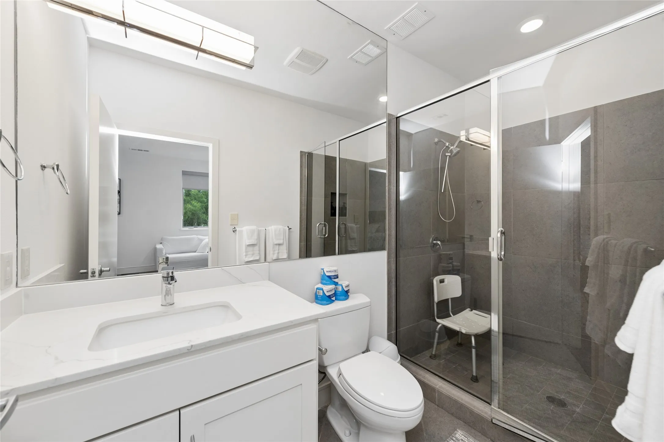 Single Family Residence For Rent in Collin County , 4605 E Parker Road, Parker, Texas 75002, 4 Bedroom, 5 Bathroom, 2 Garage spaces, 4,914 Sqft, built in 2008, mls#21403219, Real Estate Agent in Parker, Homes For Rent in Collin county, Homes For Rent in Parker, Realtor in Parker Texas, Real Estate Brokerage Independent Realty Texas, Luminita Cordes Realtor