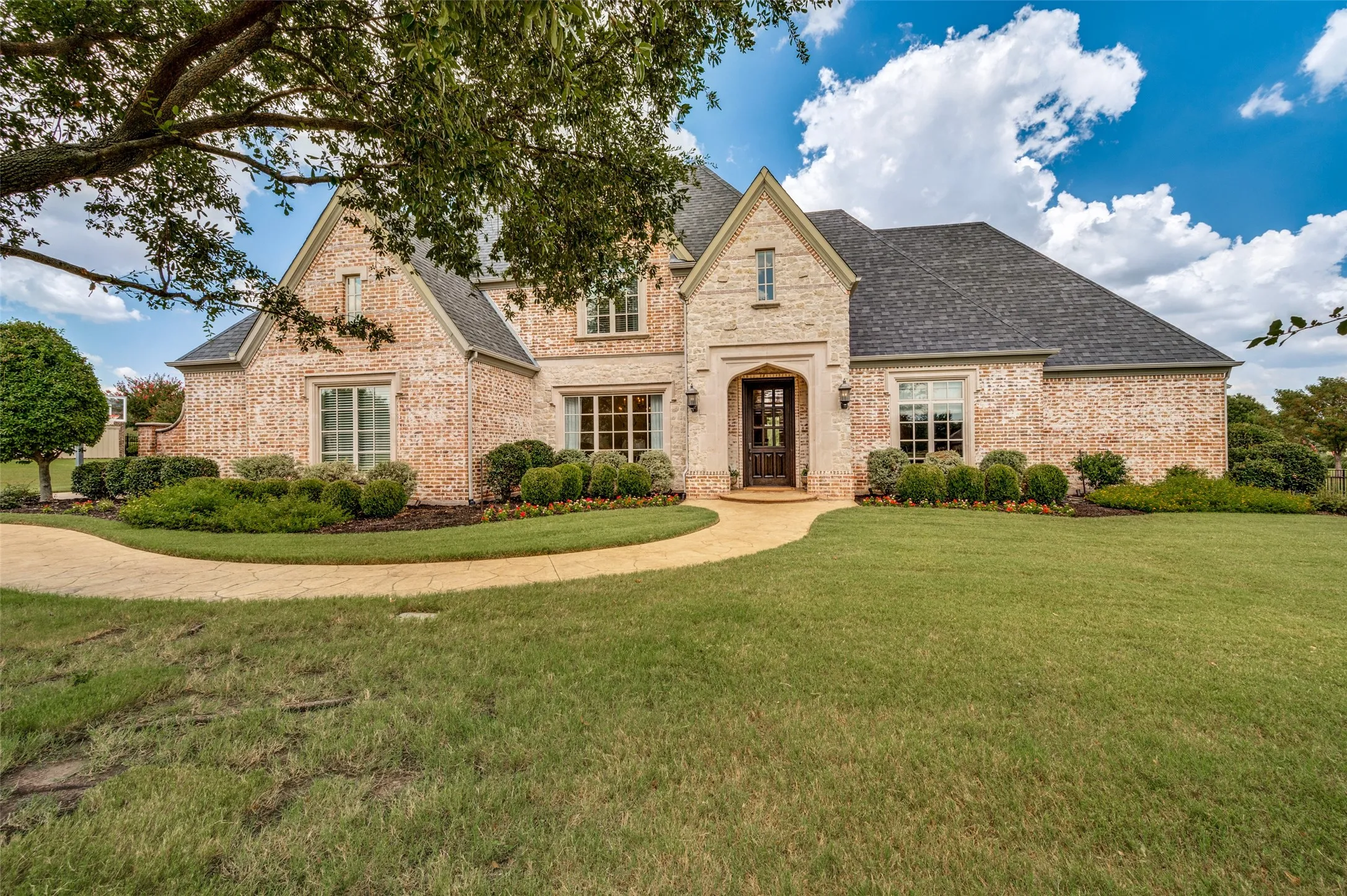 Single Family Residence For Sale in Collin County , 2741 Vista View Lane, Prosper, Texas 75078, 4 Bedroom, 5 Bathroom, 3 Garage spaces, 3,781 Sqft, built in 2007, mls#21395121, Real Estate Agent in Prosper, Homes For Sale in Collin county, Homes For Sale in Prosper, Realtor in Prosper Texas, Real Estate Brokerage Independent Realty Texas, Luminita Cordes Realtor
