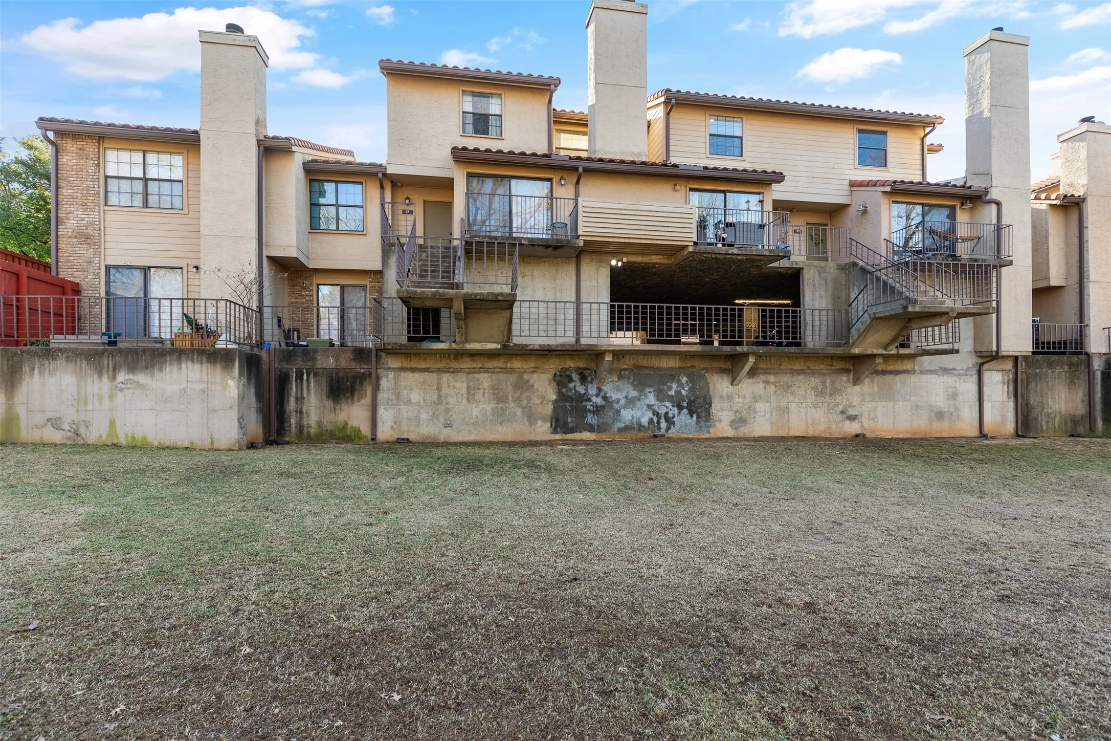 Condominium For Rent in Dallas County , 4777 Cedar Springs Road 2J, Dallas, Texas 75219, 2 Bedroom, 2 Bathroom, 1 Garage spaces, 874 Sqft, built in 1983, mls#21403199, Real Estate Agent in Dallas, Homes For Rent in Dallas county, Homes For Rent in Dallas, Realtor in Dallas Texas, Real Estate Brokerage Independent Realty Texas, Luminita Cordes Realtor