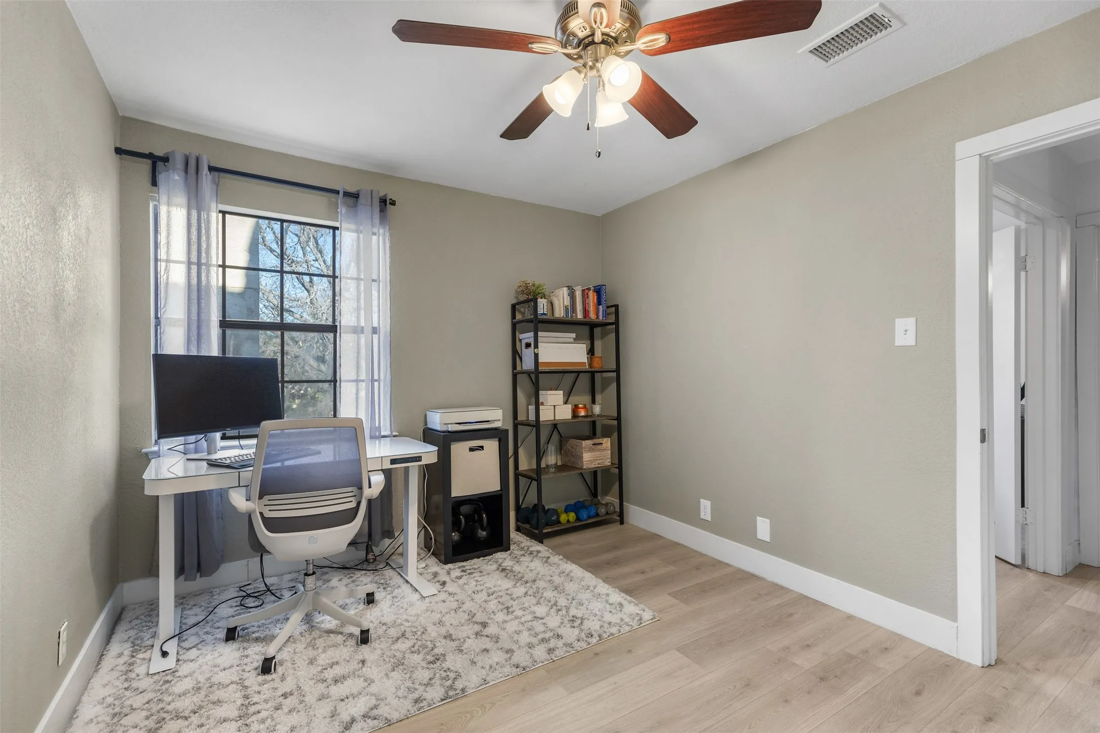 Condominium For Rent in Dallas County , 4777 Cedar Springs Road 2J, Dallas, Texas 75219, 2 Bedroom, 2 Bathroom, 1 Garage spaces, 874 Sqft, built in 1983, mls#21403199, Real Estate Agent in Dallas, Homes For Rent in Dallas county, Homes For Rent in Dallas, Realtor in Dallas Texas, Real Estate Brokerage Independent Realty Texas, Luminita Cordes Realtor