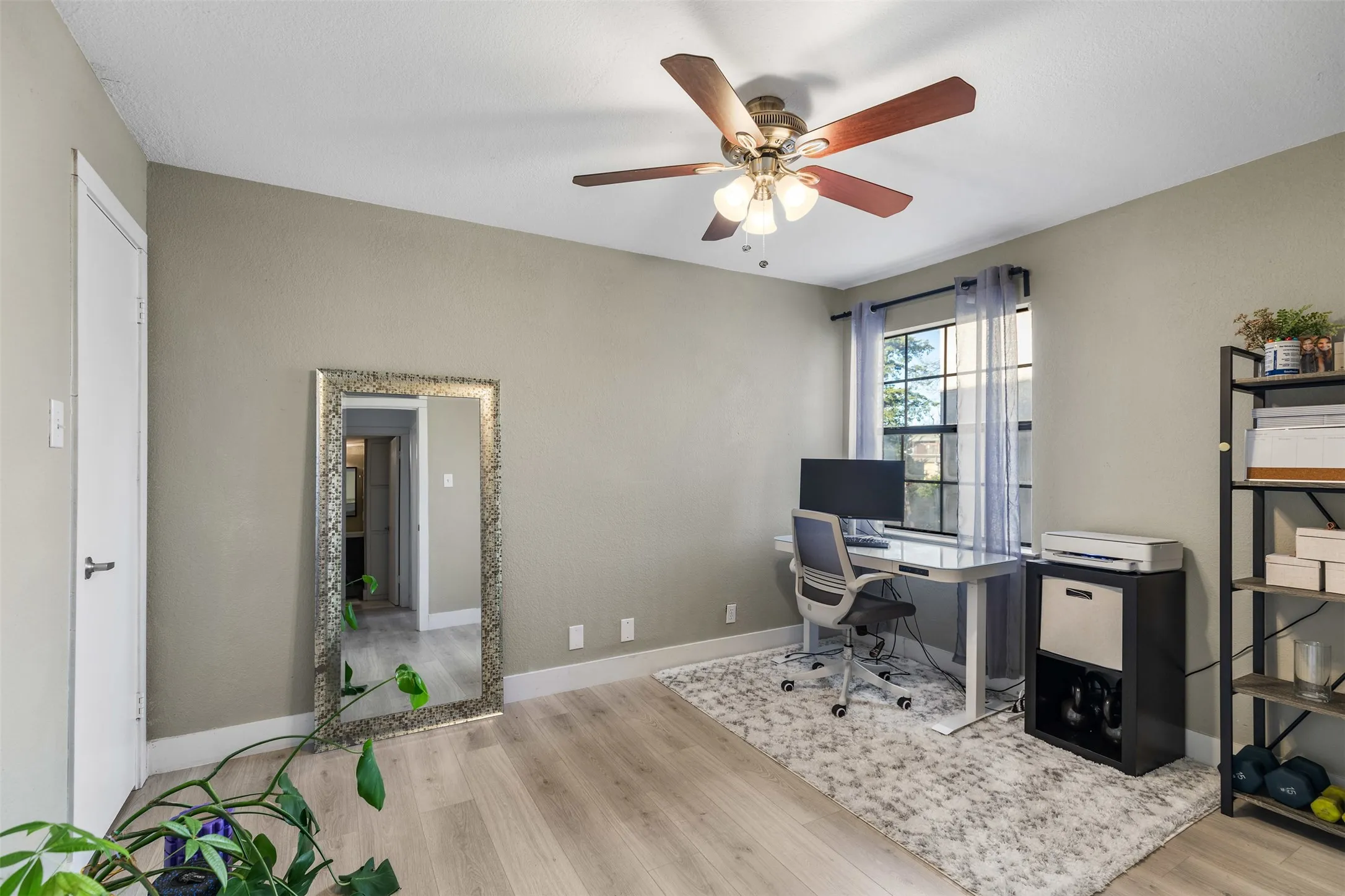 Condominium For Rent in Dallas County , 4777 Cedar Springs Road 2J, Dallas, Texas 75219, 2 Bedroom, 2 Bathroom, 1 Garage spaces, 874 Sqft, built in 1983, mls#21403199, Real Estate Agent in Dallas, Homes For Rent in Dallas county, Homes For Rent in Dallas, Realtor in Dallas Texas, Real Estate Brokerage Independent Realty Texas, Luminita Cordes Realtor