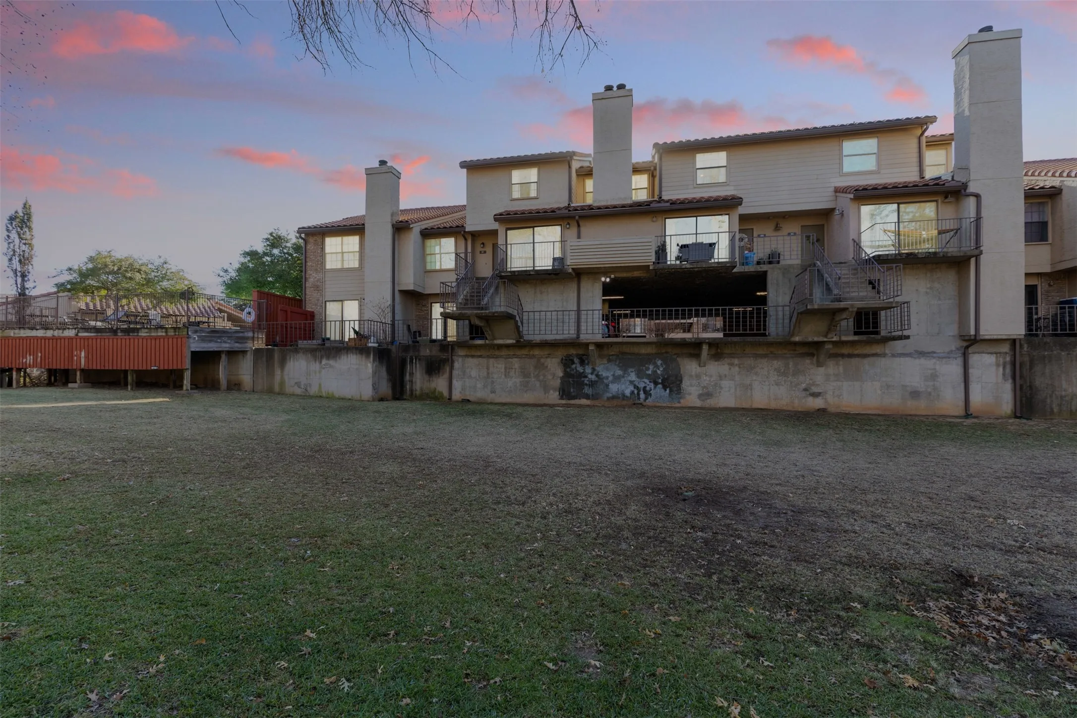 Condominium For Rent in Dallas County , 4777 Cedar Springs Road 2J, Dallas, Texas 75219, 2 Bedroom, 2 Bathroom, 1 Garage spaces, 874 Sqft, built in 1983, mls#21403199, Real Estate Agent in Dallas, Homes For Rent in Dallas county, Homes For Rent in Dallas, Realtor in Dallas Texas, Real Estate Brokerage Independent Realty Texas, Luminita Cordes Realtor
