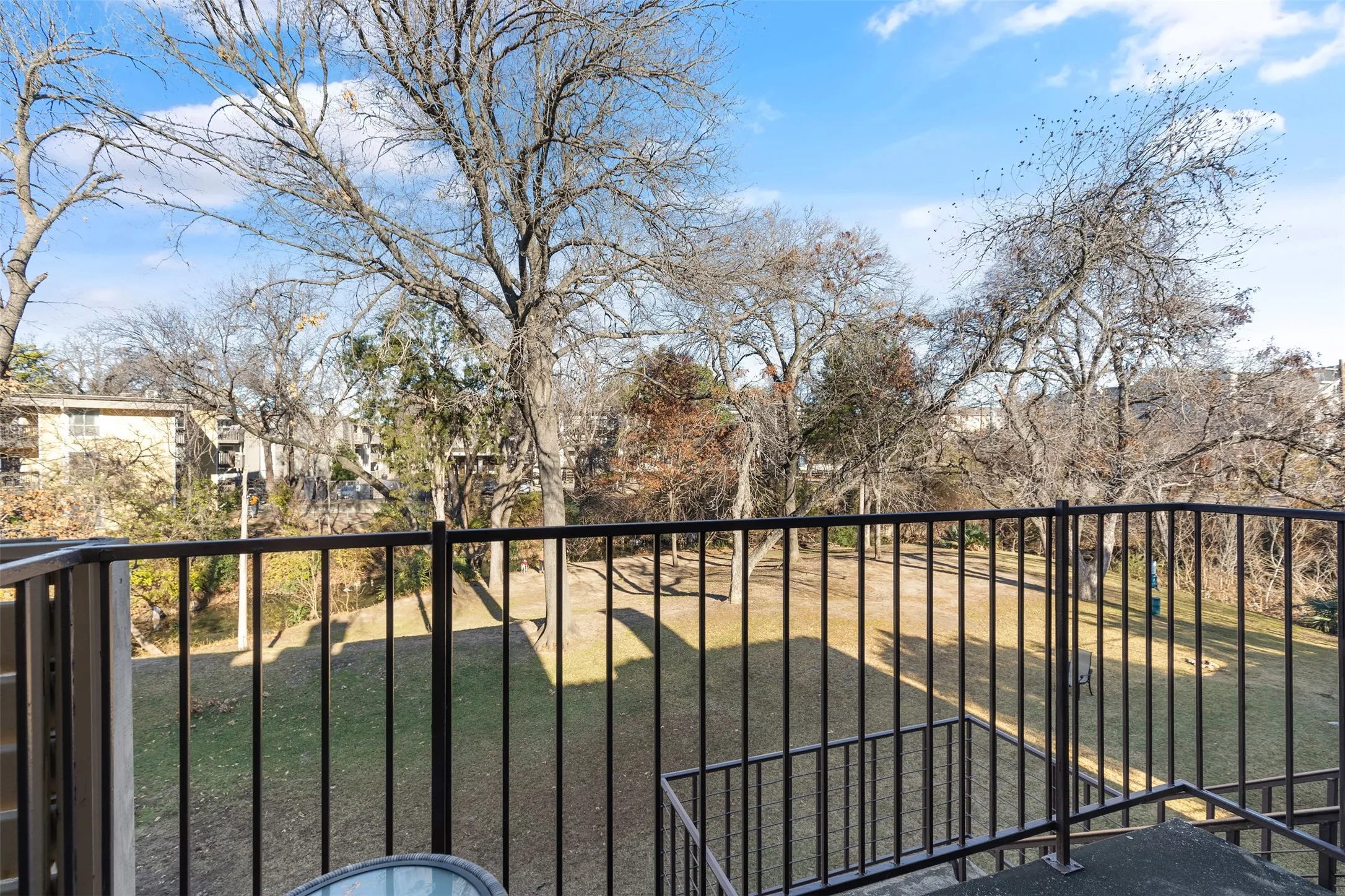 Condominium For Rent in Dallas County , 4777 Cedar Springs Road 2J, Dallas, Texas 75219, 2 Bedroom, 2 Bathroom, 1 Garage spaces, 874 Sqft, built in 1983, mls#21403199, Real Estate Agent in Dallas, Homes For Rent in Dallas county, Homes For Rent in Dallas, Realtor in Dallas Texas, Real Estate Brokerage Independent Realty Texas, Luminita Cordes Realtor