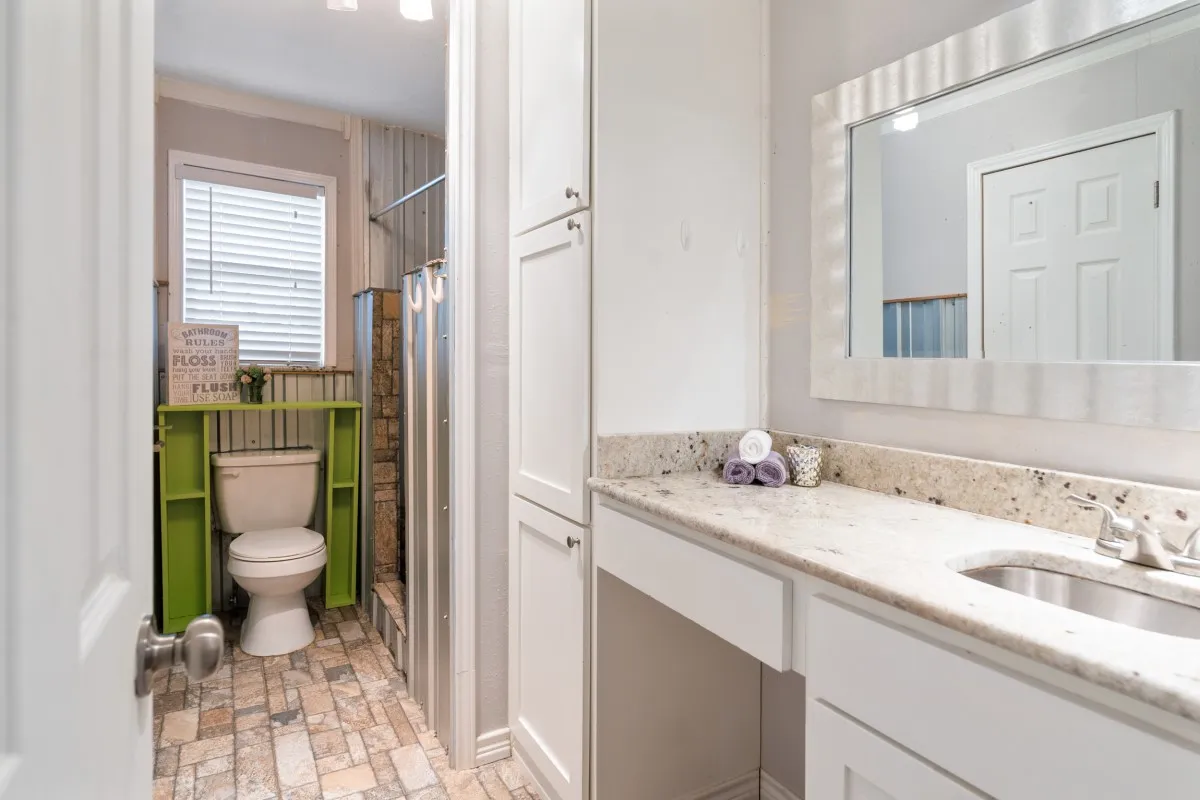 Guest Bathroom