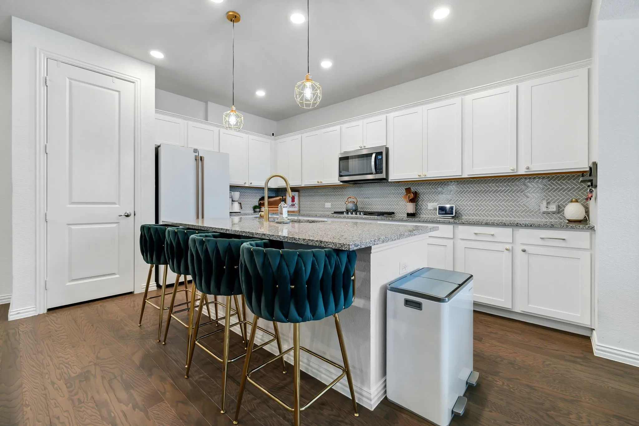 Single Family Residence For Rent in Denton County , 816 Pearl Place, Northlake, Texas 76247, 4 Bedroom, 4 Bathroom, 2 Garage spaces, 2,399 Sqft, built in 2019, mls#21403227, Real Estate Agent in Northlake, Homes For Rent in Denton county, Homes For Rent in Northlake, Realtor in Northlake Texas, Real Estate Brokerage Independent Realty Texas, Luminita Cordes Realtor