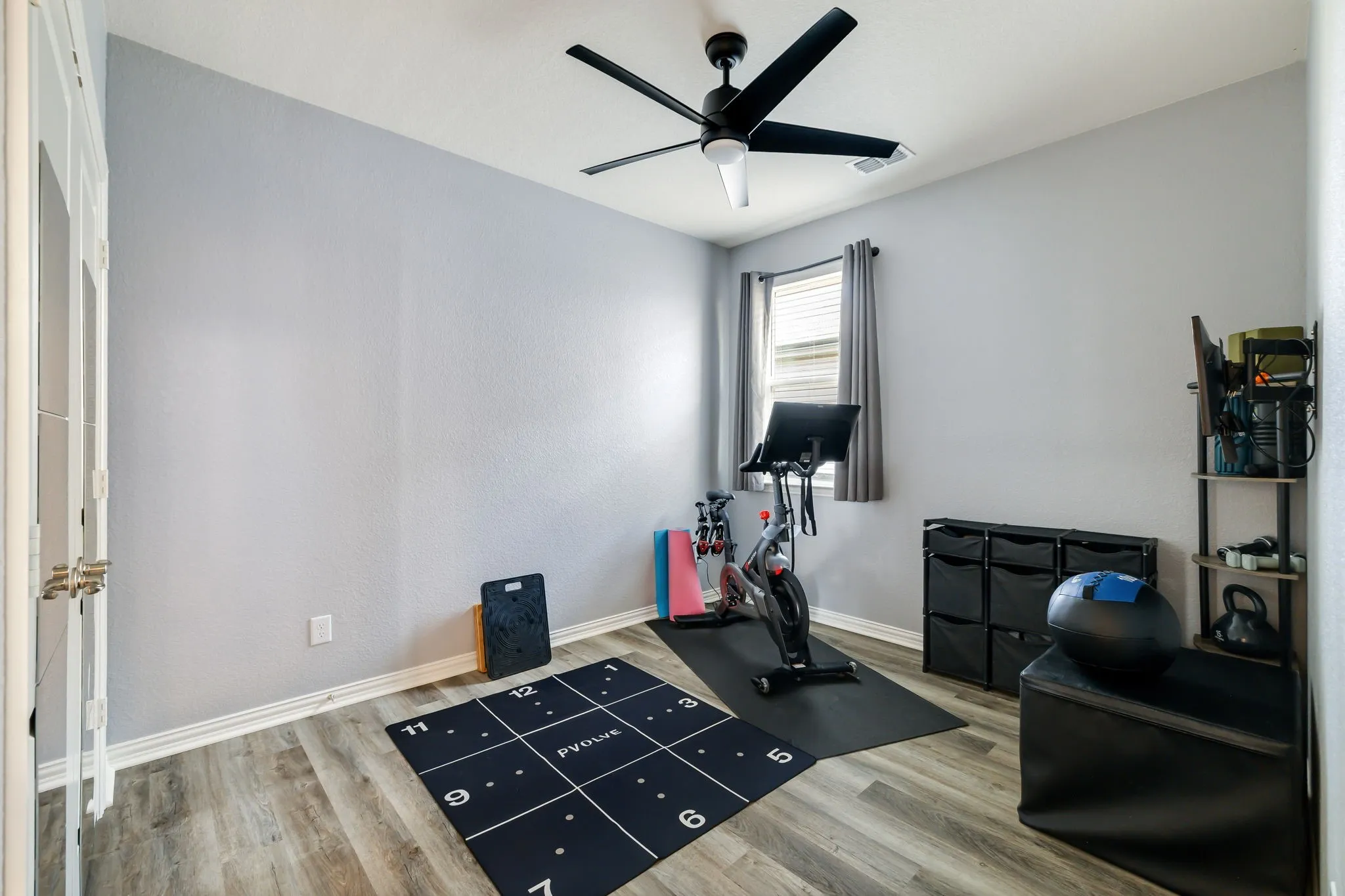 Single Family Residence For Rent in Denton County , 816 Pearl Place, Northlake, Texas 76247, 4 Bedroom, 4 Bathroom, 2 Garage spaces, 2,399 Sqft, built in 2019, mls#21403227, Real Estate Agent in Northlake, Homes For Rent in Denton county, Homes For Rent in Northlake, Realtor in Northlake Texas, Real Estate Brokerage Independent Realty Texas, Luminita Cordes Realtor