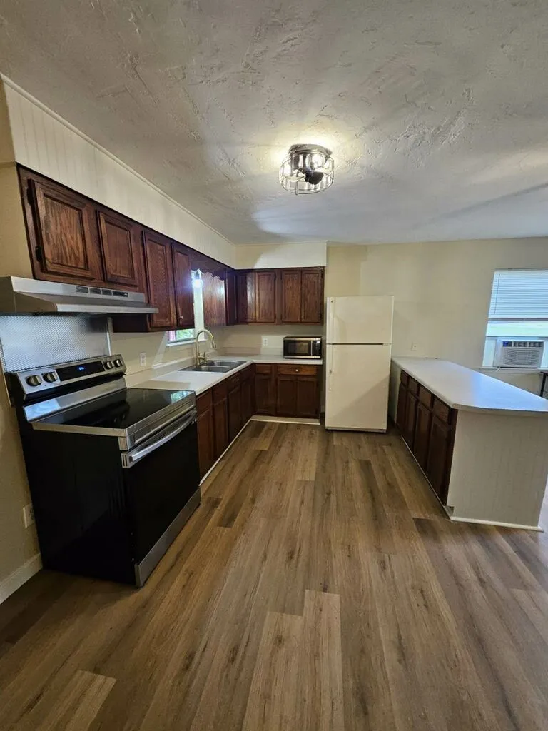 Single Family Residence For Rent in Delta County , 5863 Fm 895, Lake Creek, Texas 75450, 1 Bedroom, 1 Bathroom, Garage spaces, 560 Sqft, built in 2004, mls#21386532, Real Estate Agent in Lake Creek, Homes For Rent in Delta county, Homes For Rent in Lake Creek, Realtor in Lake Creek Texas, Real Estate Brokerage Independent Realty Texas, Luminita Cordes Realtor