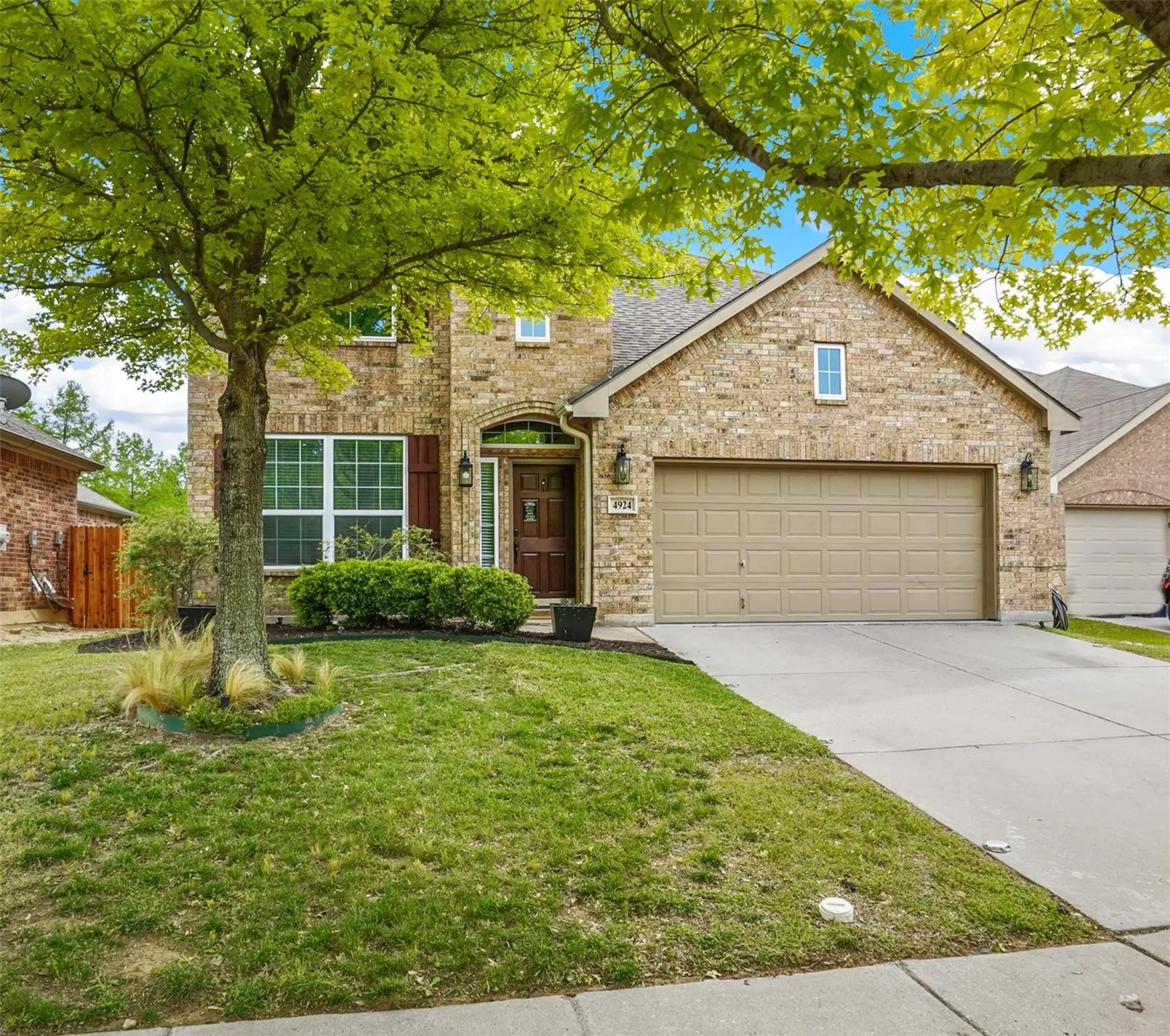 Single Family Residence For Rent in Tarrant County , 4924 Obrien Way, Fort Worth, Texas 76244, 3 Bedroom, 3 Bathroom, 2 Garage spaces, 2,798 Sqft, built in 2005, mls#21403232, Real Estate Agent in Fort Worth, Homes For Rent in Tarrant county, Homes For Rent in Fort Worth, Realtor in Fort Worth Texas, Real Estate Brokerage Independent Realty Texas, Luminita Cordes Realtor