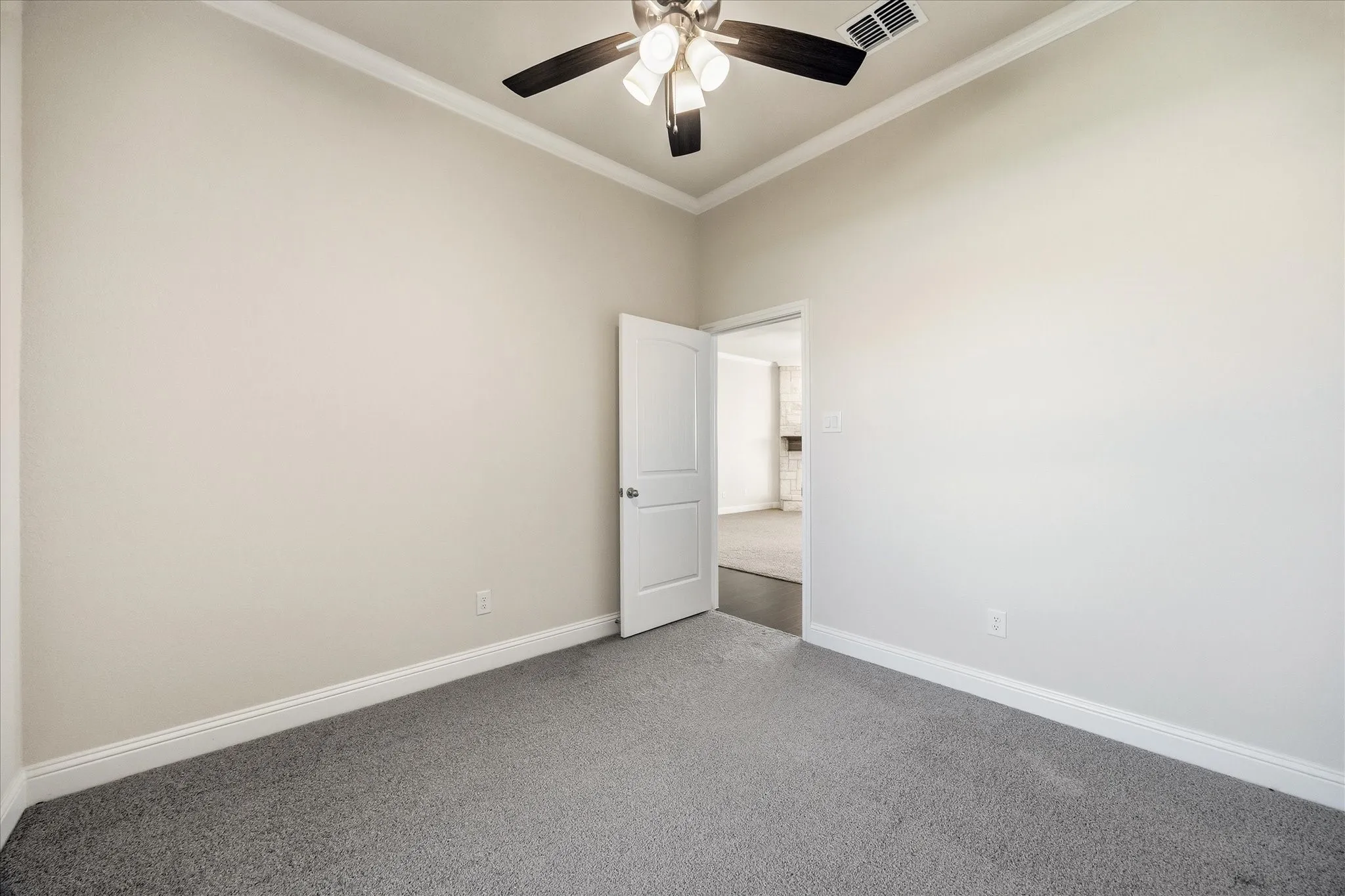Single Family Residence For Rent in Collin County , 1835 Creekview Lane, Josephine, Texas 75173, 4 Bedroom, 2 Bathroom, 3 Garage spaces, 2,505 Sqft, built in 2022, mls#21403233, Real Estate Agent in Josephine, Homes For Rent in Collin county, Homes For Rent in Josephine, Realtor in Josephine Texas, Real Estate Brokerage Independent Realty Texas, Luminita Cordes Realtor