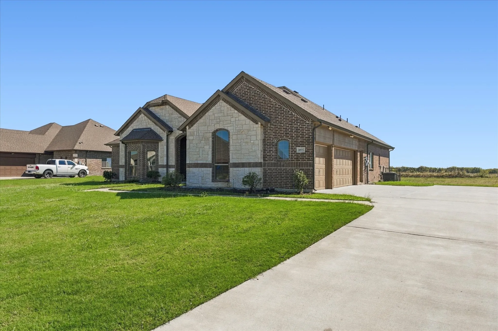 Single Family Residence For Rent in Collin County , 1835 Creekview Lane, Josephine, Texas 75173, 4 Bedroom, 2 Bathroom, 3 Garage spaces, 2,505 Sqft, built in 2022, mls#21403233, Real Estate Agent in Josephine, Homes For Rent in Collin county, Homes For Rent in Josephine, Realtor in Josephine Texas, Real Estate Brokerage Independent Realty Texas, Luminita Cordes Realtor