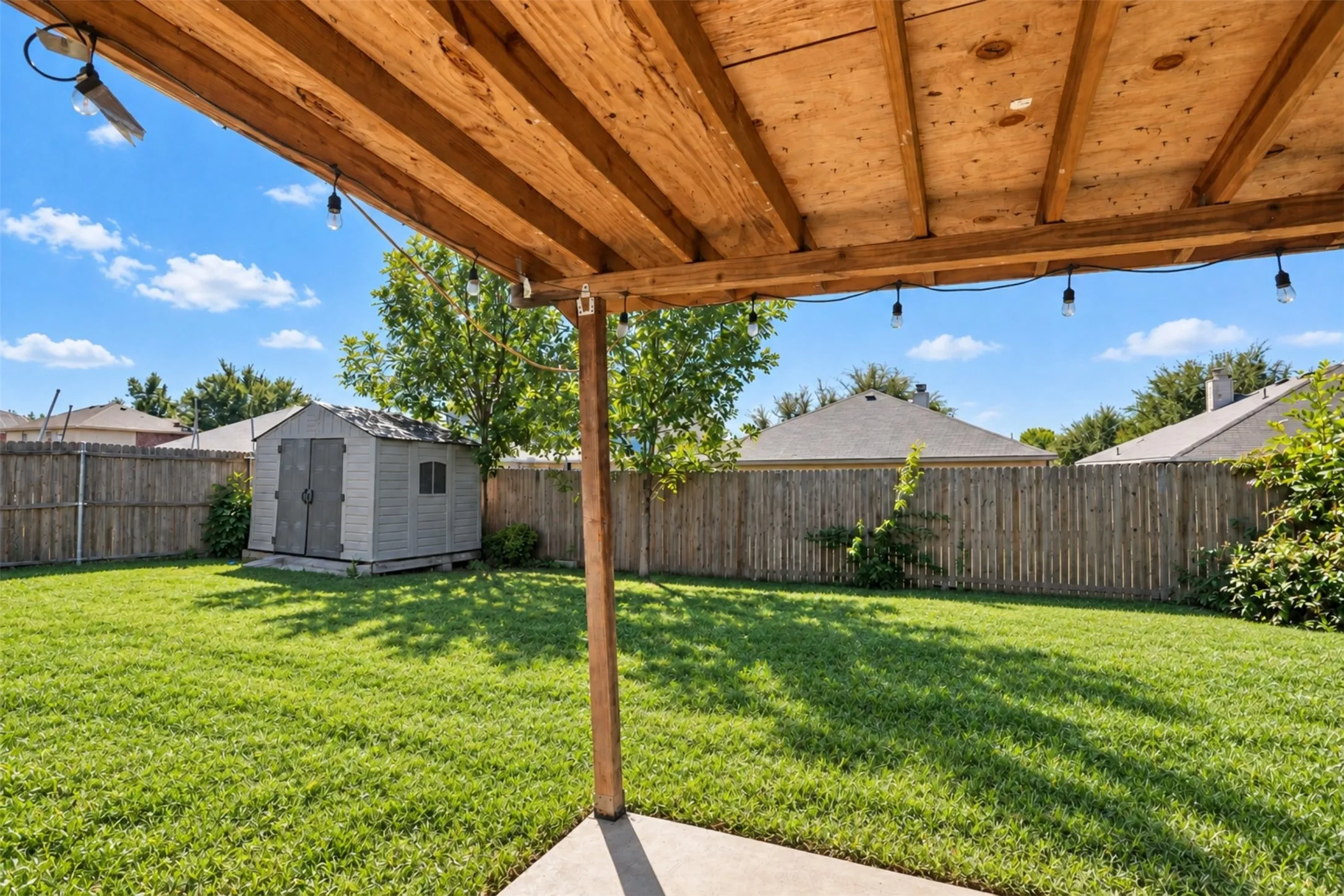 Single Family Residence For Sale in Collin County , 1205 Bellevue Drive, Princeton, Texas 75407, 3 Bedroom, 2 Bathroom, 2 Garage spaces, 1,591 Sqft, built in 2009, mls#21401799, Real Estate Agent in Princeton, Homes For Sale in Collin county, Homes For Sale in Princeton, Realtor in Princeton Texas, Real Estate Brokerage Independent Realty Texas, Luminita Cordes Realtor