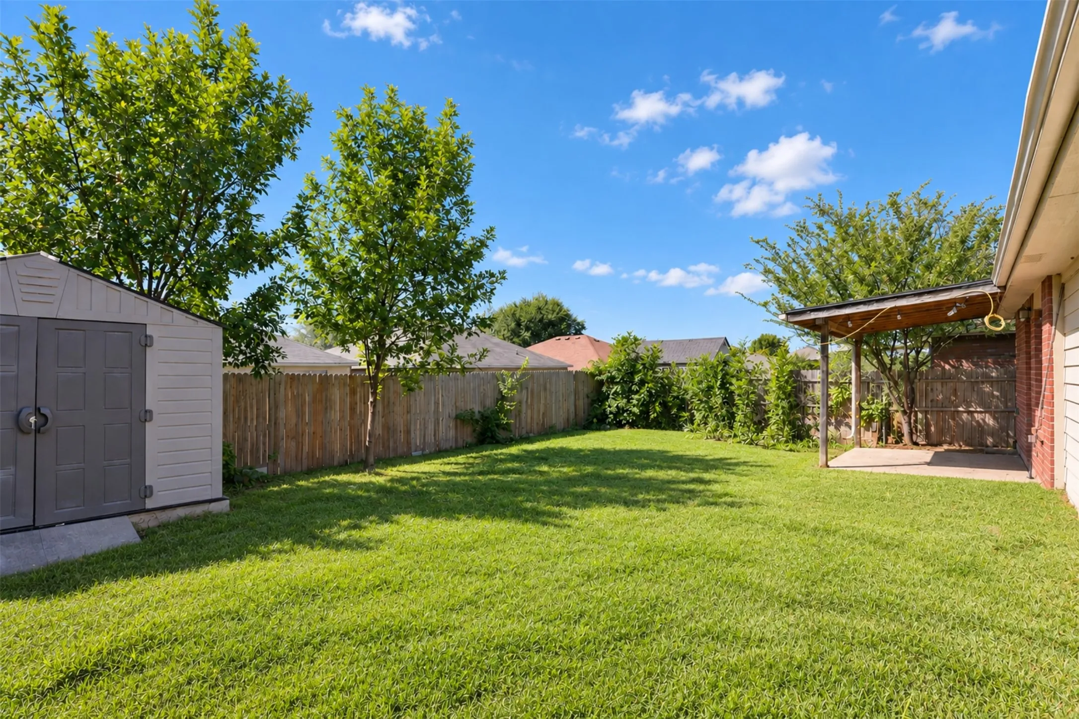 Single Family Residence For Sale in Collin County , 1205 Bellevue Drive, Princeton, Texas 75407, 3 Bedroom, 2 Bathroom, 2 Garage spaces, 1,591 Sqft, built in 2009, mls#21401799, Real Estate Agent in Princeton, Homes For Sale in Collin county, Homes For Sale in Princeton, Realtor in Princeton Texas, Real Estate Brokerage Independent Realty Texas, Luminita Cordes Realtor