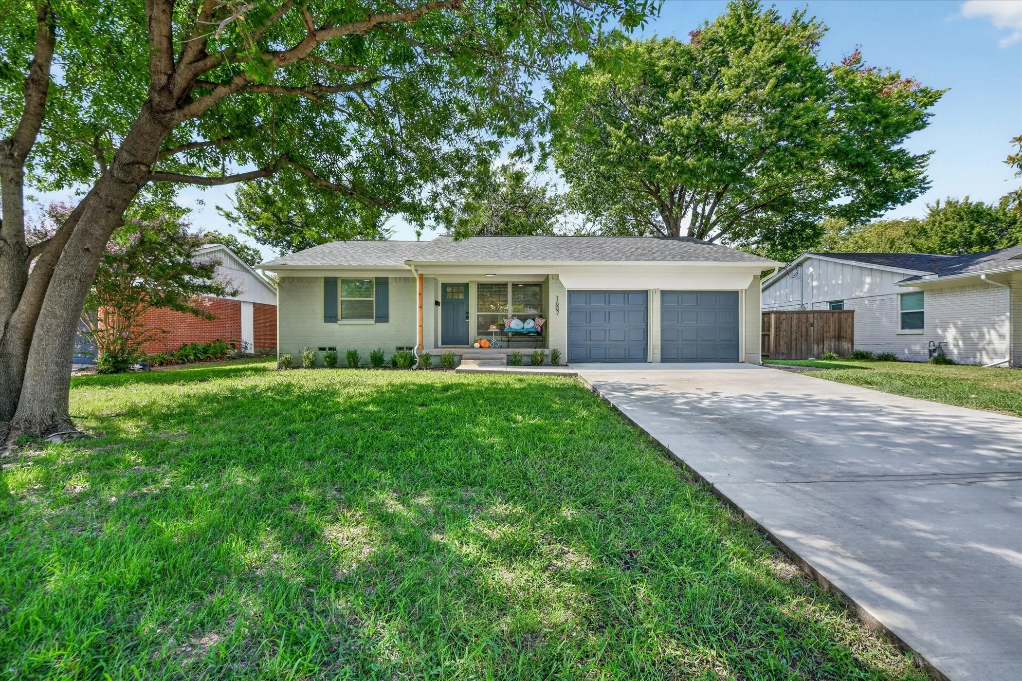 Single Family Residence For Sale in Dallas County , 1607 Nantucket Drive, Richardson, Texas 75080, 3 Bedroom, 2 Bathroom, 2 Garage spaces, 1,233 Sqft, built in 1961, mls#21403043, Real Estate Agent in Richardson, Homes For Sale in Dallas county, Homes For Sale in Richardson, Realtor in Richardson Texas, Real Estate Brokerage Independent Realty Texas, Luminita Cordes Realtor