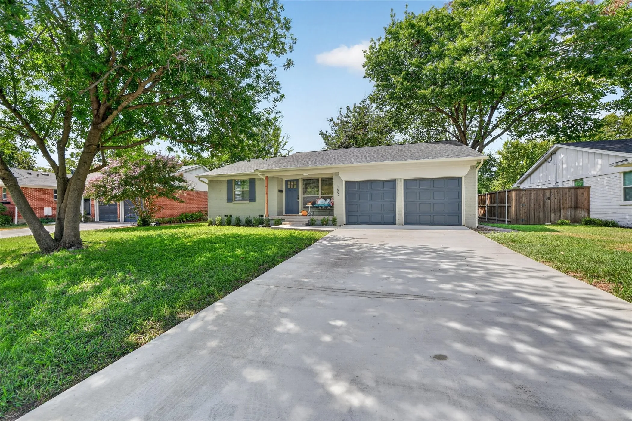 Single Family Residence For Sale in Dallas County , 1607 Nantucket Drive, Richardson, Texas 75080, 3 Bedroom, 2 Bathroom, 2 Garage spaces, 1,233 Sqft, built in 1961, mls#21403043, Real Estate Agent in Richardson, Homes For Sale in Dallas county, Homes For Sale in Richardson, Realtor in Richardson Texas, Real Estate Brokerage Independent Realty Texas, Luminita Cordes Realtor