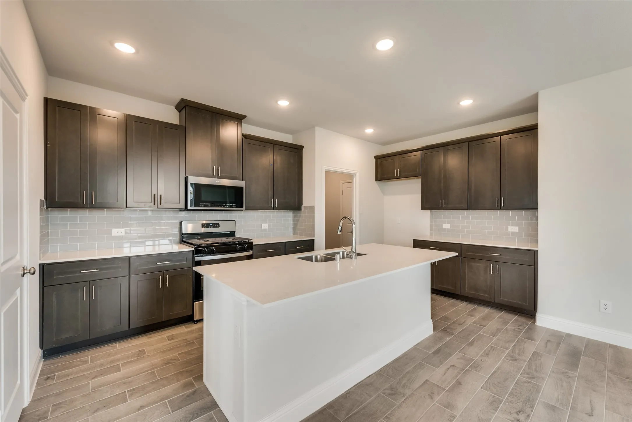 Single Family Residence For Rent in Collin County , 1601 Cloud Cover View, Weston, Texas 75009, 3 Bedroom, 3 Bathroom, 2 Garage spaces, 2,310 Sqft, built in 2023, mls#21403240, Real Estate Agent in Weston, Homes For Rent in Collin county, Homes For Rent in Weston, Realtor in Weston Texas, Real Estate Brokerage Independent Realty Texas, Luminita Cordes Realtor