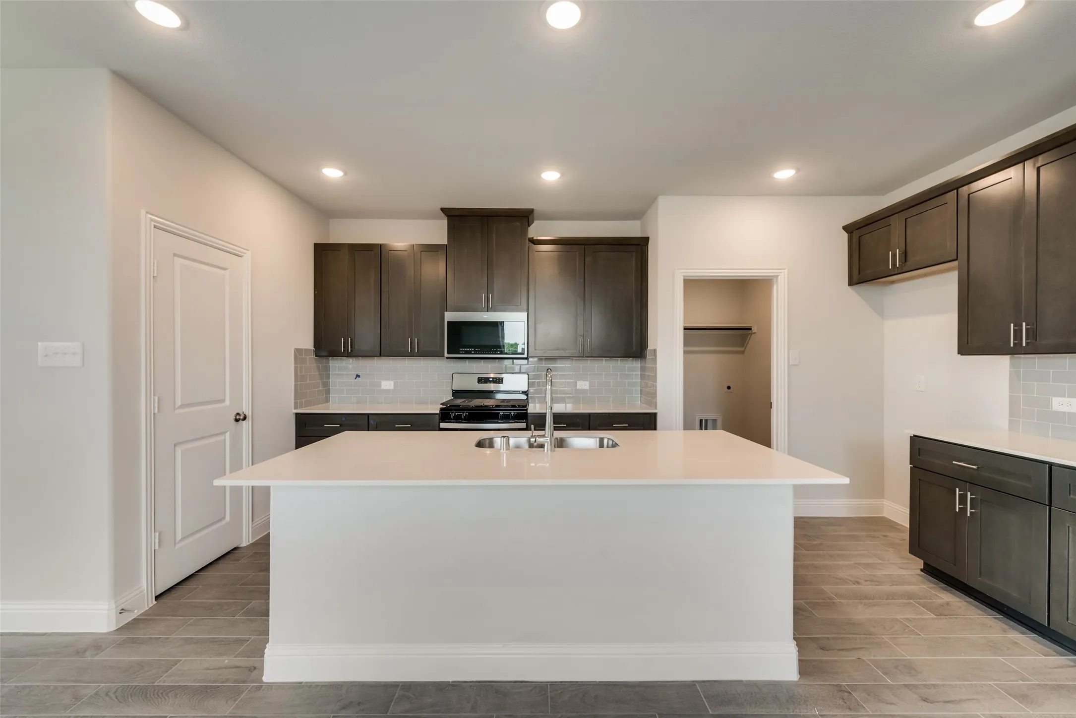 Single Family Residence For Rent in Collin County , 1601 Cloud Cover View, Weston, Texas 75009, 3 Bedroom, 3 Bathroom, 2 Garage spaces, 2,310 Sqft, built in 2023, mls#21403240, Real Estate Agent in Weston, Homes For Rent in Collin county, Homes For Rent in Weston, Realtor in Weston Texas, Real Estate Brokerage Independent Realty Texas, Luminita Cordes Realtor