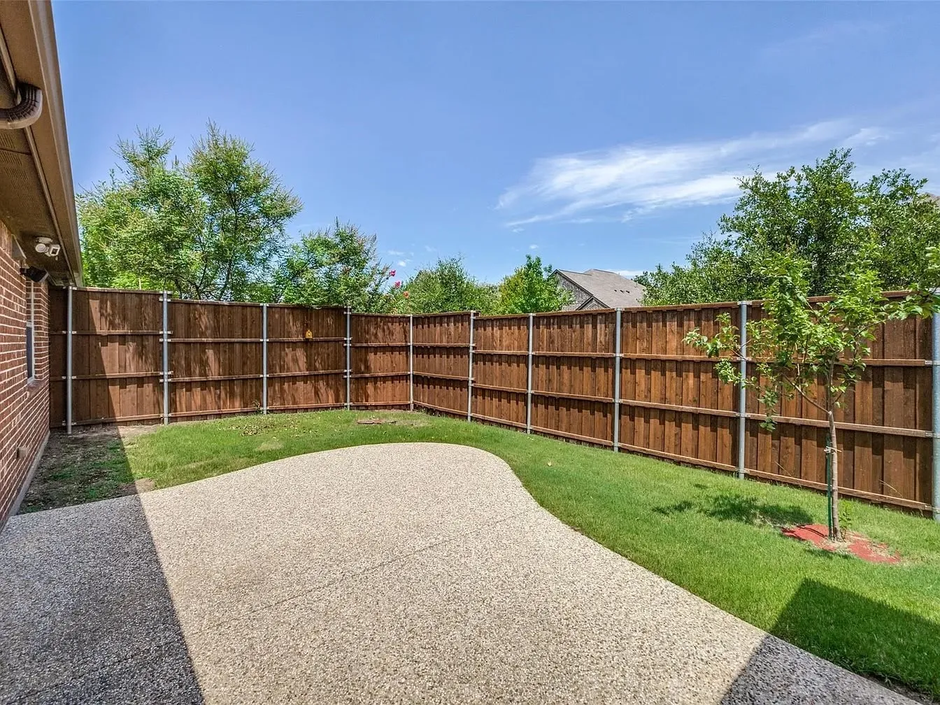 Single Family Residence For Rent in Collin County , 13086 Early Wood Drive, Frisco, Texas 75035, 4 Bedroom, 3 Bathroom, 3 Garage spaces, 2,633 Sqft, built in 2011, mls#21402993, Real Estate Agent in Frisco, Homes For Rent in Collin county, Homes For Rent in Frisco, Realtor in Frisco Texas, Real Estate Brokerage Independent Realty Texas, Luminita Cordes Realtor