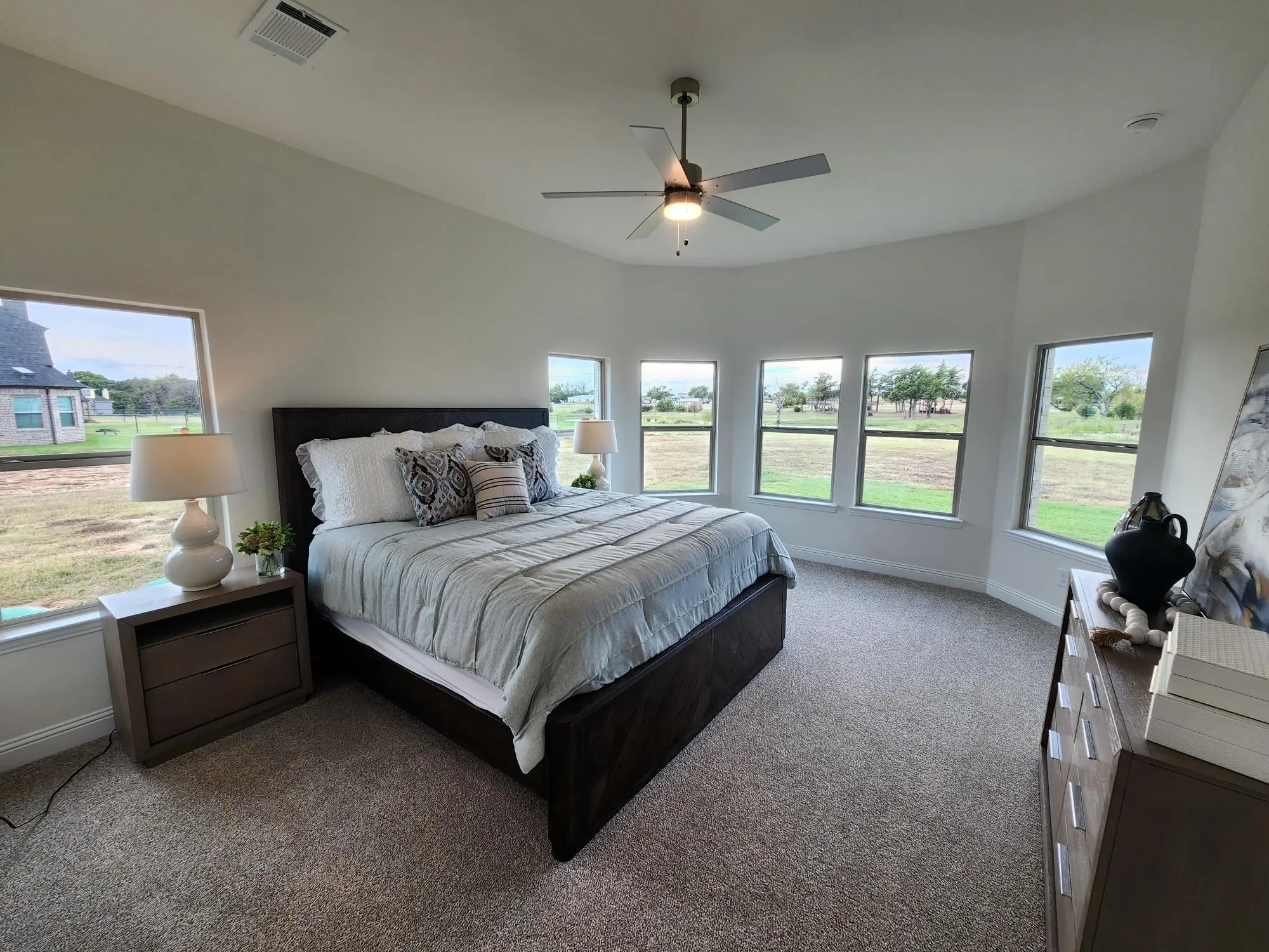 Single Family Residence For Sale in Grayson County , 397 Willie's Court, Whitesboro, Texas 76273, 4 Bedroom, 3 Bathroom, 6 Garage spaces, 2,843 Sqft, built in 2027, mls#21403242, Real Estate Agent in Whitesboro, Homes For Sale in Grayson county, Homes For Sale in Whitesboro, Realtor in Whitesboro Texas, Real Estate Brokerage Independent Realty Texas, Luminita Cordes Realtor
