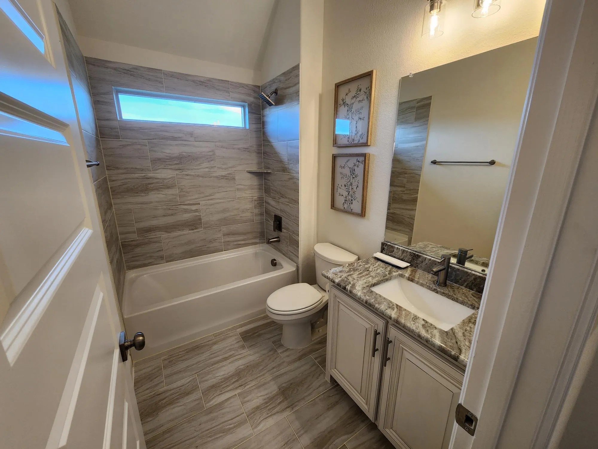 Single Family Residence For Sale in Grayson County , 397 Willie's Court, Whitesboro, Texas 76273, 4 Bedroom, 3 Bathroom, 6 Garage spaces, 2,843 Sqft, built in 2027, mls#21403242, Real Estate Agent in Whitesboro, Homes For Sale in Grayson county, Homes For Sale in Whitesboro, Realtor in Whitesboro Texas, Real Estate Brokerage Independent Realty Texas, Luminita Cordes Realtor