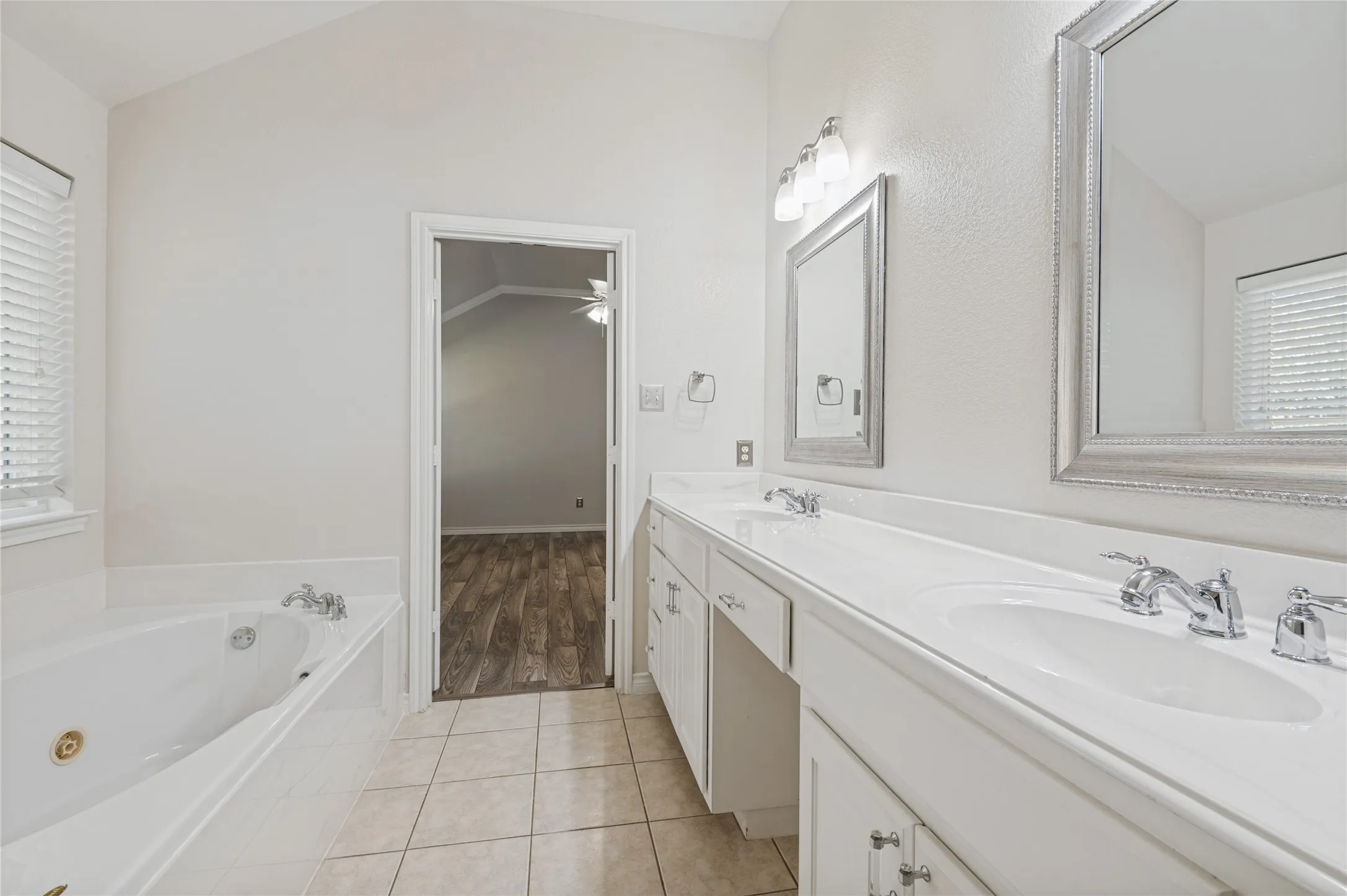 Single Family Residence For Sale in Tarrant County , 5816 Windy Meadow Lane, Grand Prairie, Texas 75052, 3 Bedroom, 2 Bathroom, 2 Garage spaces, 1,865 Sqft, built in 2005, mls#21399741, Real Estate Agent in Grand Prairie, Homes For Sale in Tarrant county, Homes For Sale in Grand Prairie, Realtor in Grand Prairie Texas, Real Estate Brokerage Independent Realty Texas, Luminita Cordes Realtor