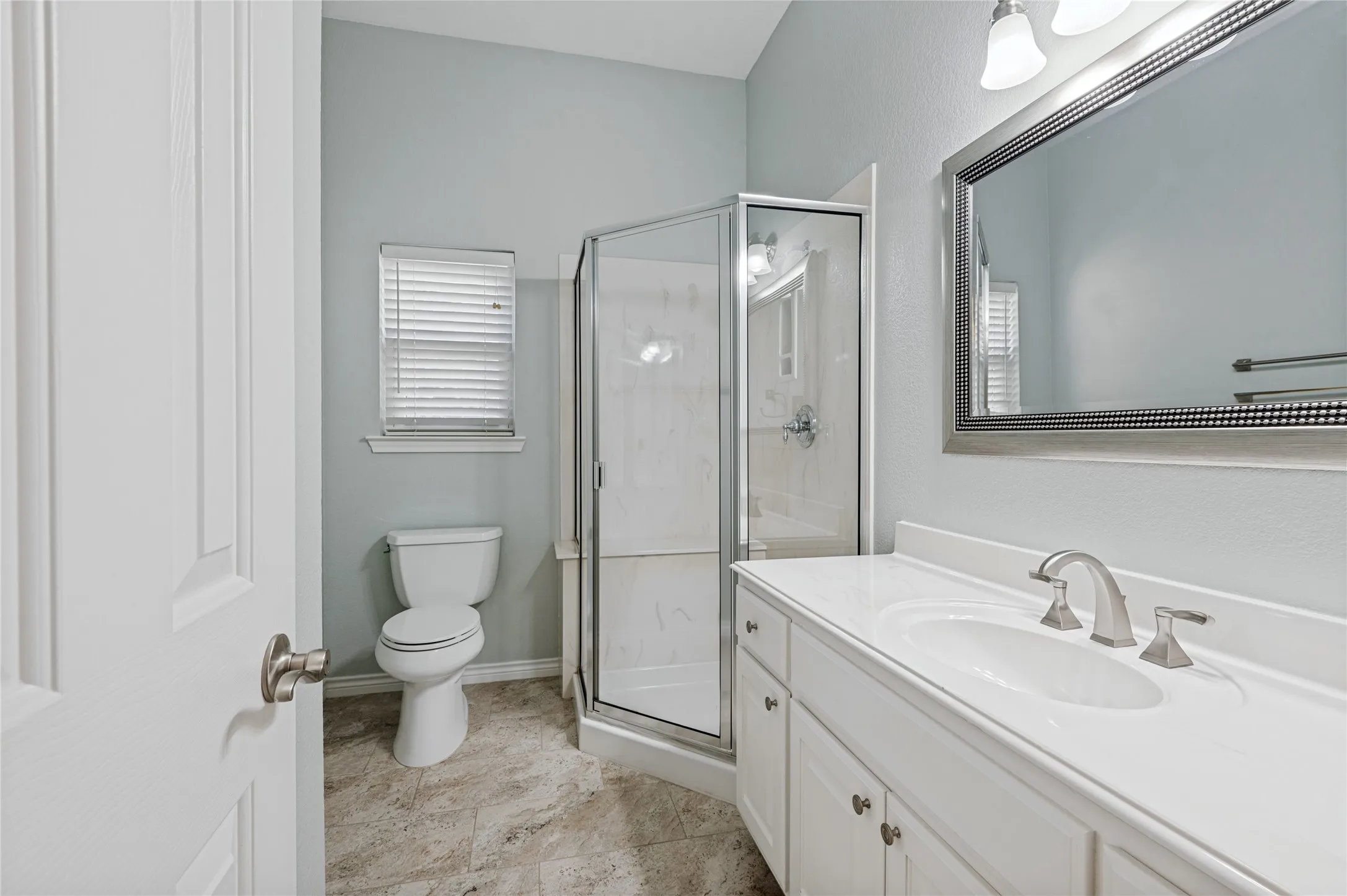 Single Family Residence For Sale in Tarrant County , 5816 Windy Meadow Lane, Grand Prairie, Texas 75052, 3 Bedroom, 2 Bathroom, 2 Garage spaces, 1,865 Sqft, built in 2005, mls#21399741, Real Estate Agent in Grand Prairie, Homes For Sale in Tarrant county, Homes For Sale in Grand Prairie, Realtor in Grand Prairie Texas, Real Estate Brokerage Independent Realty Texas, Luminita Cordes Realtor