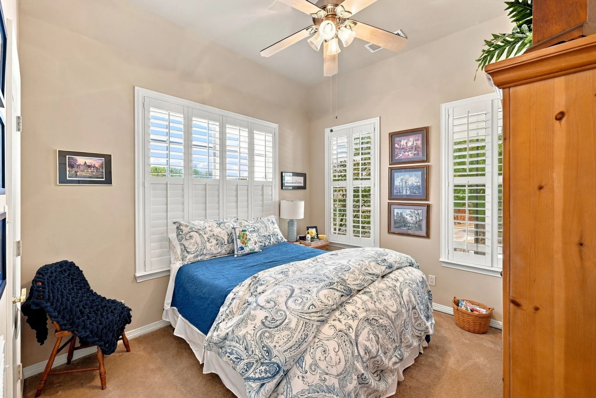 Single Family Residence For Sale in Tarrant County , 6033 Roaring Springs Drive, North Richland Hills, Texas 76180, 3 Bedroom, 2 Bathroom, 2 Garage spaces, 1,683 Sqft, built in 2003, mls#21402551, Real Estate Agent in North Richland Hills, Homes For Sale in Tarrant county, Homes For Sale in North Richland Hills, Realtor in North Richland Hills Texas, Real Estate Brokerage Independent Realty Texas, Luminita Cordes Realtor