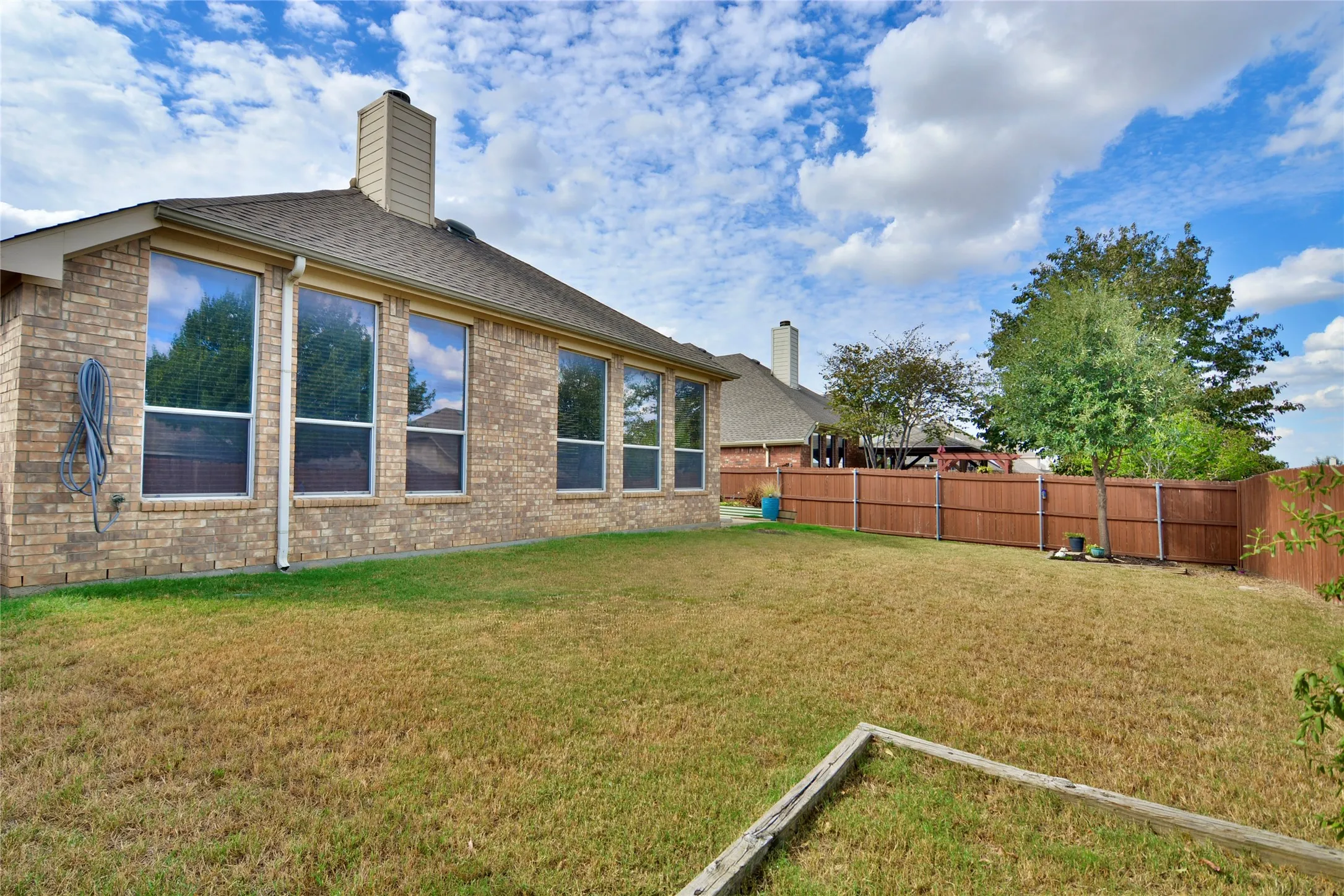 Single Family Residence For Rent in Tarrant County , 12420 Grey Twig Drive, Fort Worth, Texas 76244, 4 Bedroom, 2 Bathroom, 2 Garage spaces, 2,404 Sqft, built in 2006, mls#21402004, Real Estate Agent in Fort Worth, Homes For Rent in Tarrant county, Homes For Rent in Fort Worth, Realtor in Fort Worth Texas, Real Estate Brokerage Independent Realty Texas, Luminita Cordes Realtor
