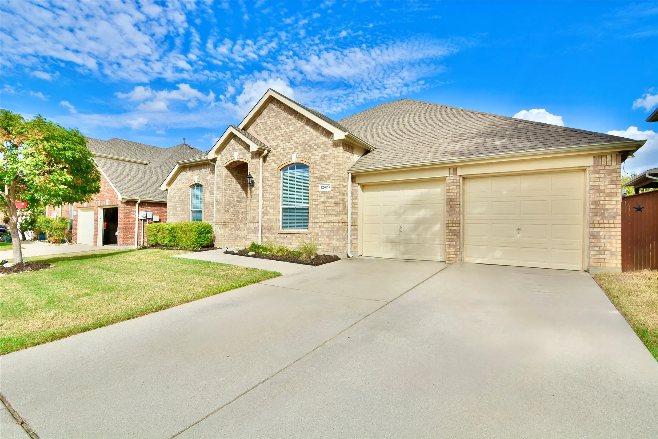 Single Family Residence For Rent in Tarrant County , 12420 Grey Twig Drive, Fort Worth, Texas 76244, 4 Bedroom, 2 Bathroom, 2 Garage spaces, 2,404 Sqft, built in 2006, mls#21402004, Real Estate Agent in Fort Worth, Homes For Rent in Tarrant county, Homes For Rent in Fort Worth, Realtor in Fort Worth Texas, Real Estate Brokerage Independent Realty Texas, Luminita Cordes Realtor