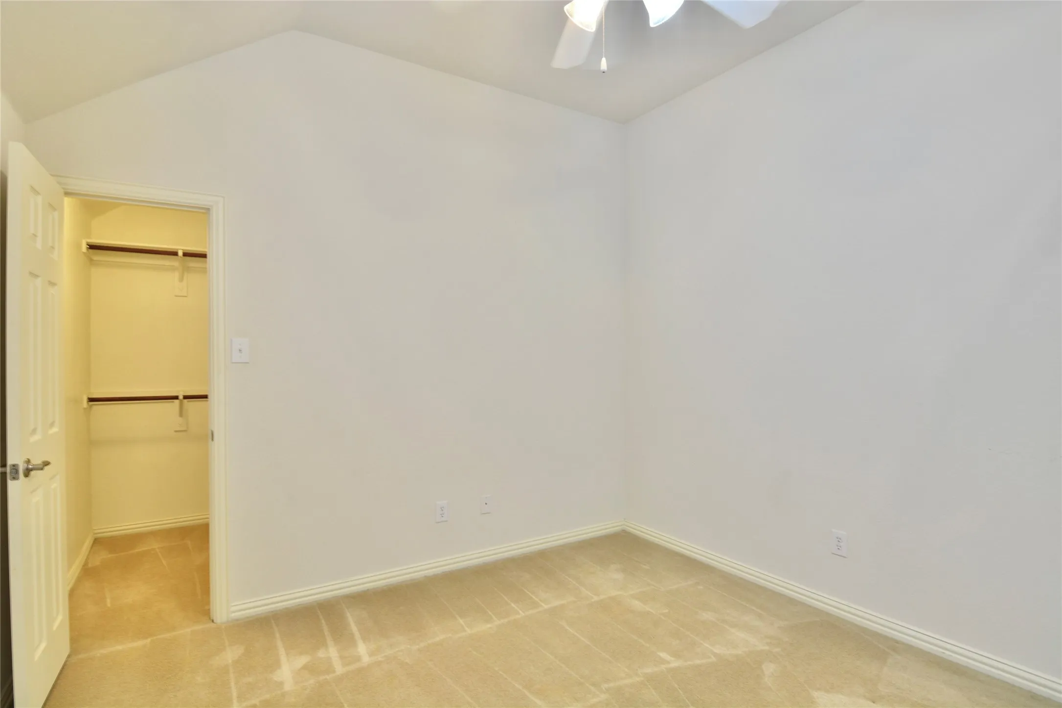 Single Family Residence For Rent in Tarrant County , 12420 Grey Twig Drive, Fort Worth, Texas 76244, 4 Bedroom, 2 Bathroom, 2 Garage spaces, 2,404 Sqft, built in 2006, mls#21402004, Real Estate Agent in Fort Worth, Homes For Rent in Tarrant county, Homes For Rent in Fort Worth, Realtor in Fort Worth Texas, Real Estate Brokerage Independent Realty Texas, Luminita Cordes Realtor