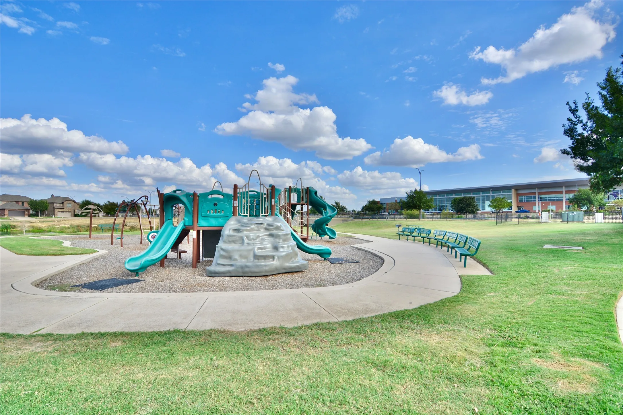 Single Family Residence For Rent in Tarrant County , 12420 Grey Twig Drive, Fort Worth, Texas 76244, 4 Bedroom, 2 Bathroom, 2 Garage spaces, 2,404 Sqft, built in 2006, mls#21402004, Real Estate Agent in Fort Worth, Homes For Rent in Tarrant county, Homes For Rent in Fort Worth, Realtor in Fort Worth Texas, Real Estate Brokerage Independent Realty Texas, Luminita Cordes Realtor